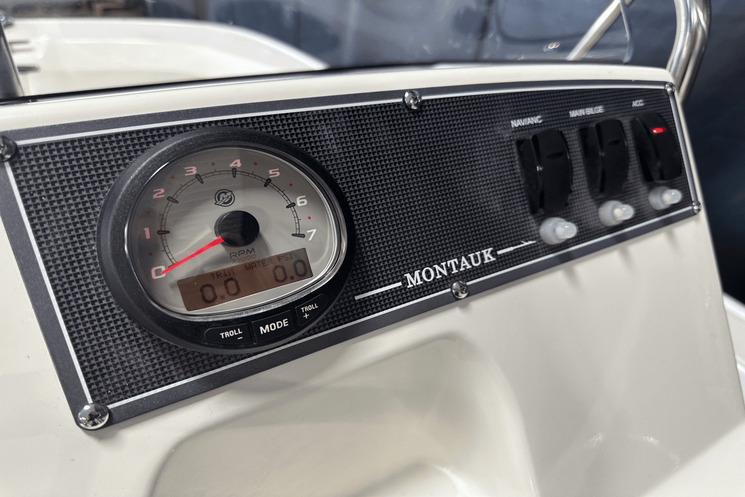 2025 Boston Whaler 150 Montauk Image Thumbnail #41