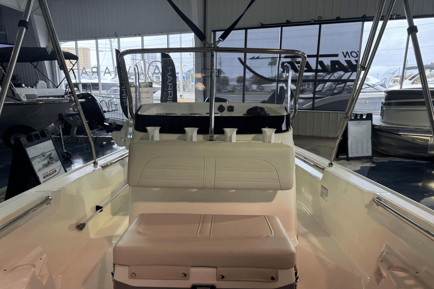 2025 Boston Whaler 150 Montauk Image Thumbnail #6