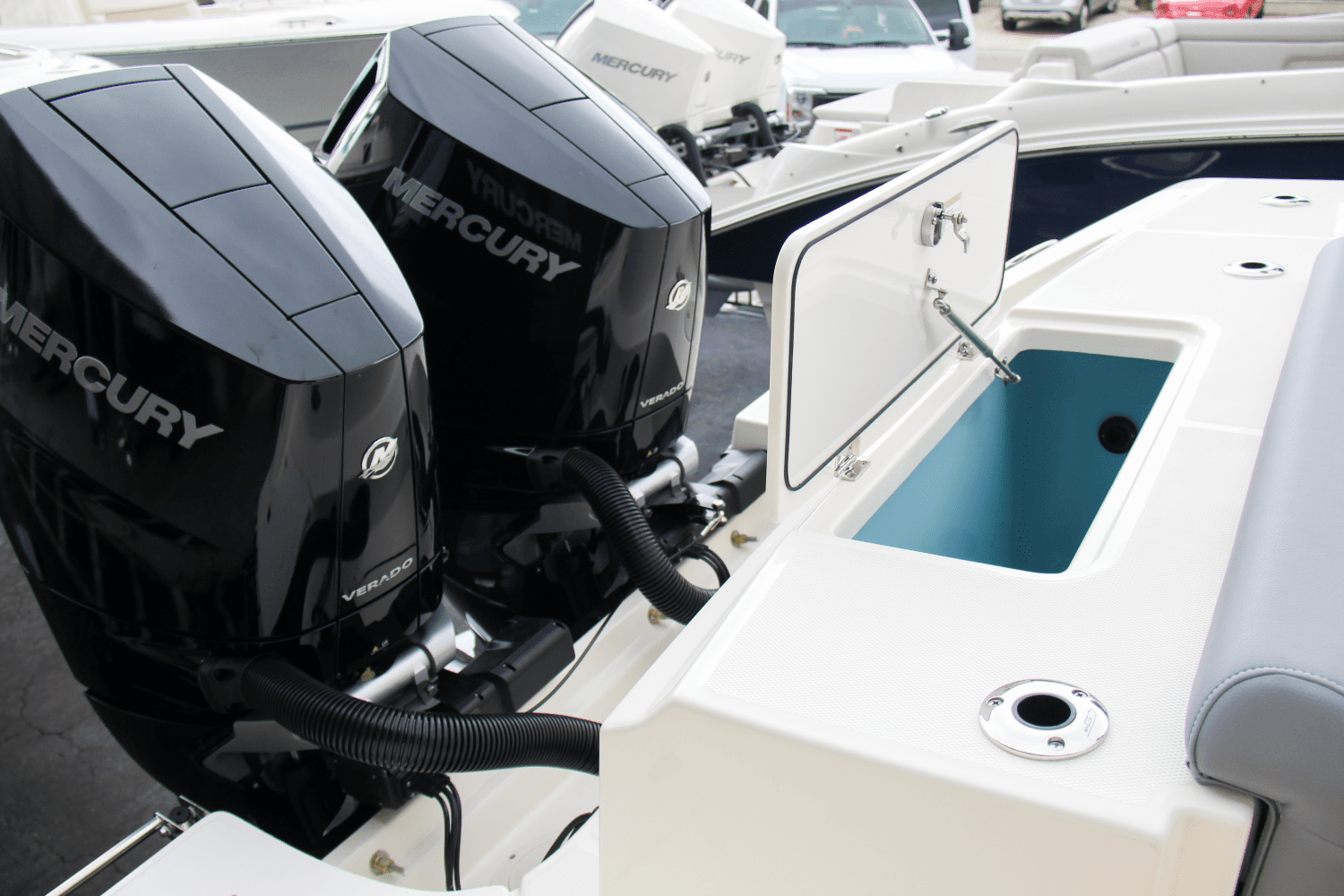 2024 Boston Whaler 330 Outrage Image Thumbnail #6