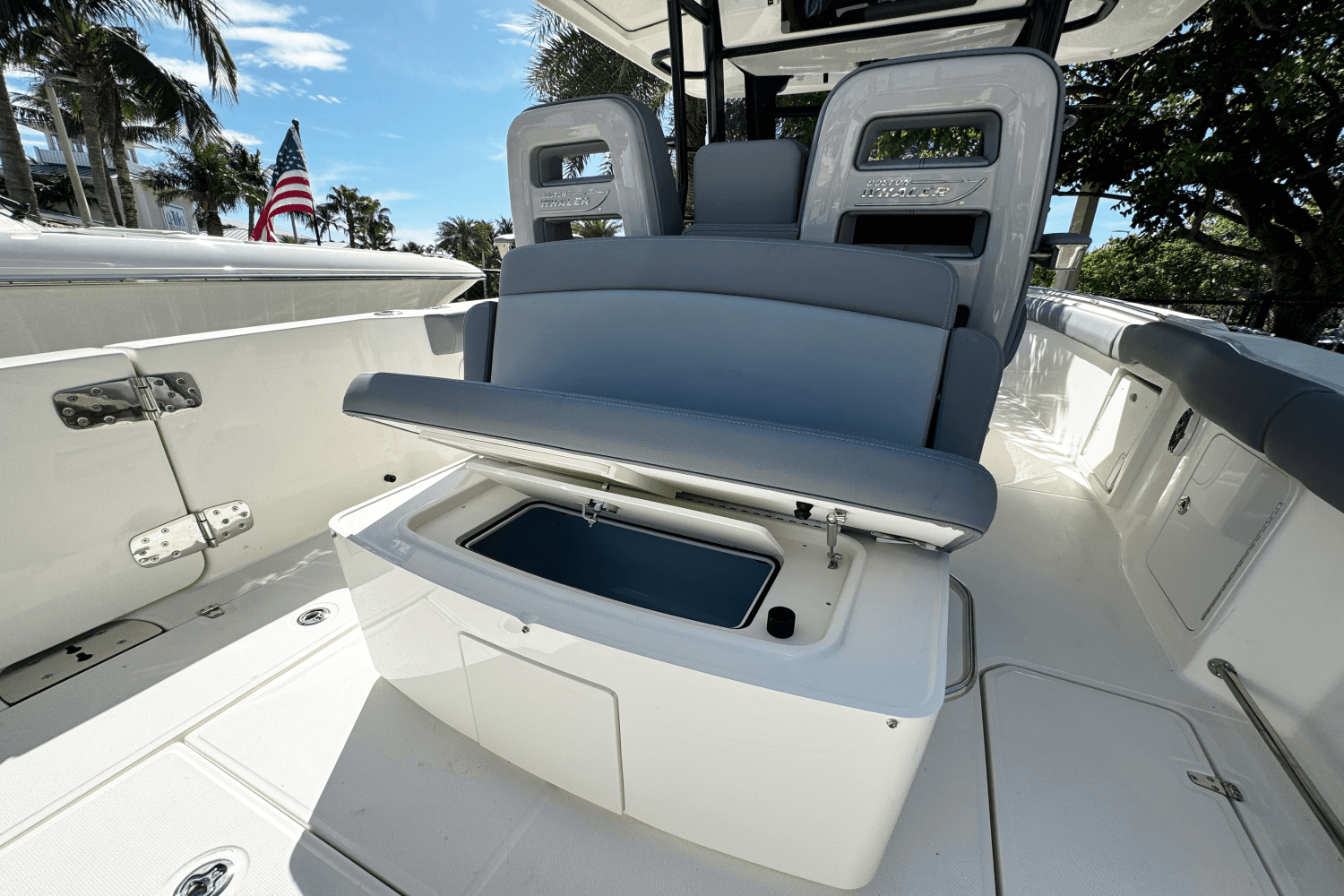 2024 Boston Whaler 330 Outrage Image Thumbnail #3