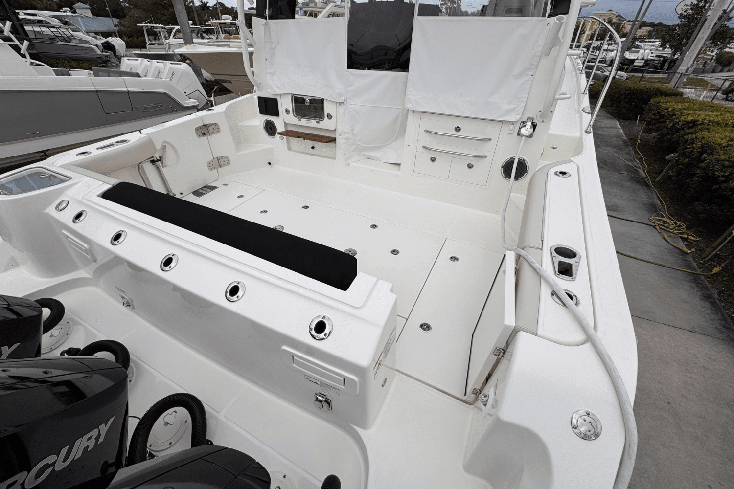 2025 Boston Whaler 405 Conquest Image Thumbnail #8