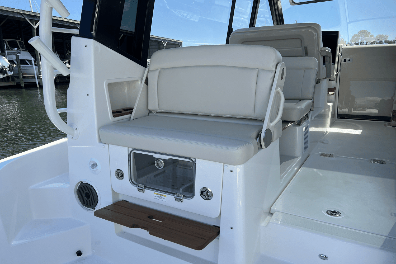 2025 Boston Whaler
                                                             405 Conquest Image Thumbnail #23