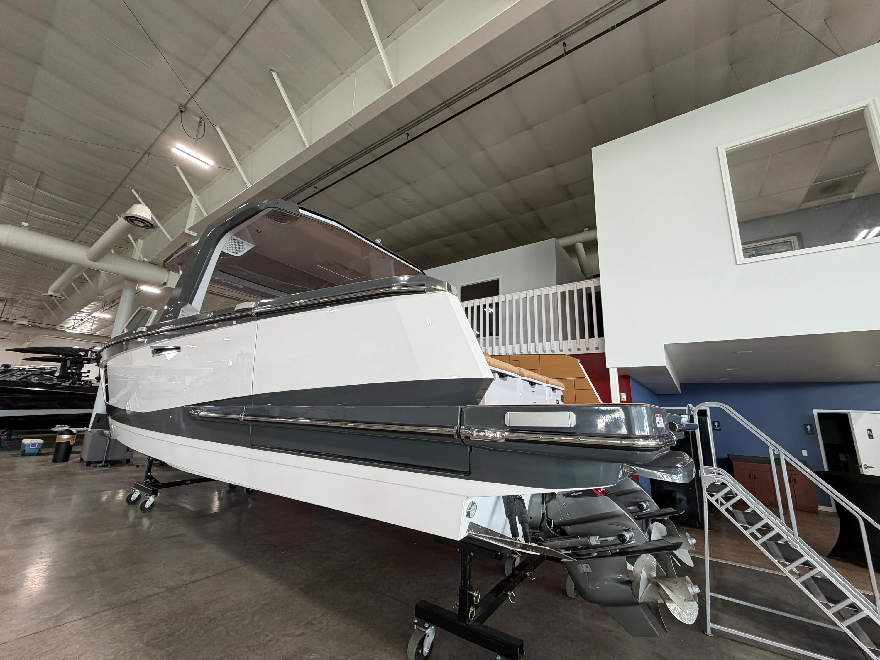 2024 Aviara AV40 Image Thumbnail #9