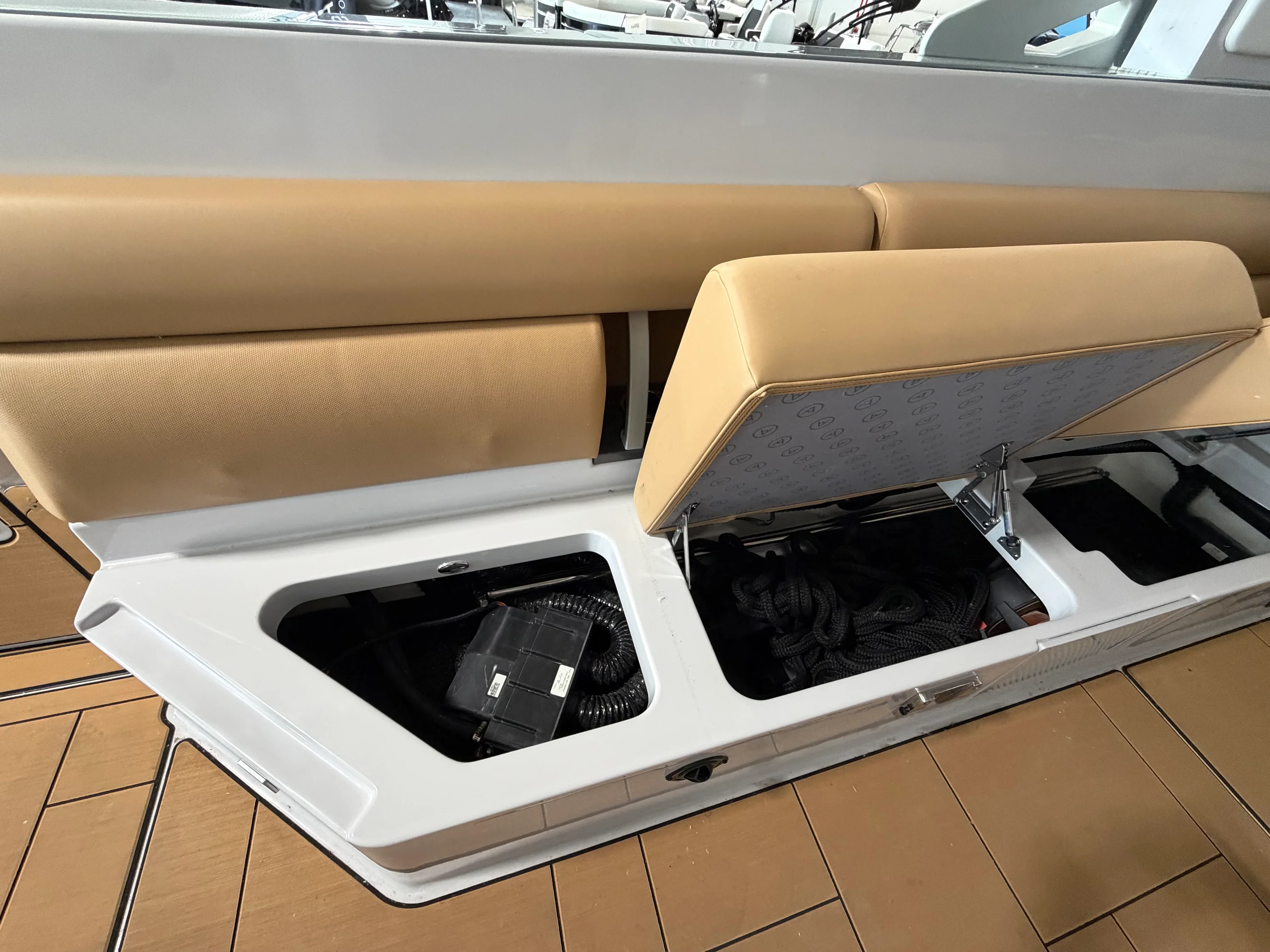 2024 Aviara AV40 Image Thumbnail #23
