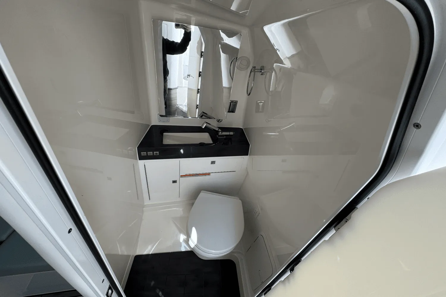 2024 Aviara AV36 Image Thumbnail #39