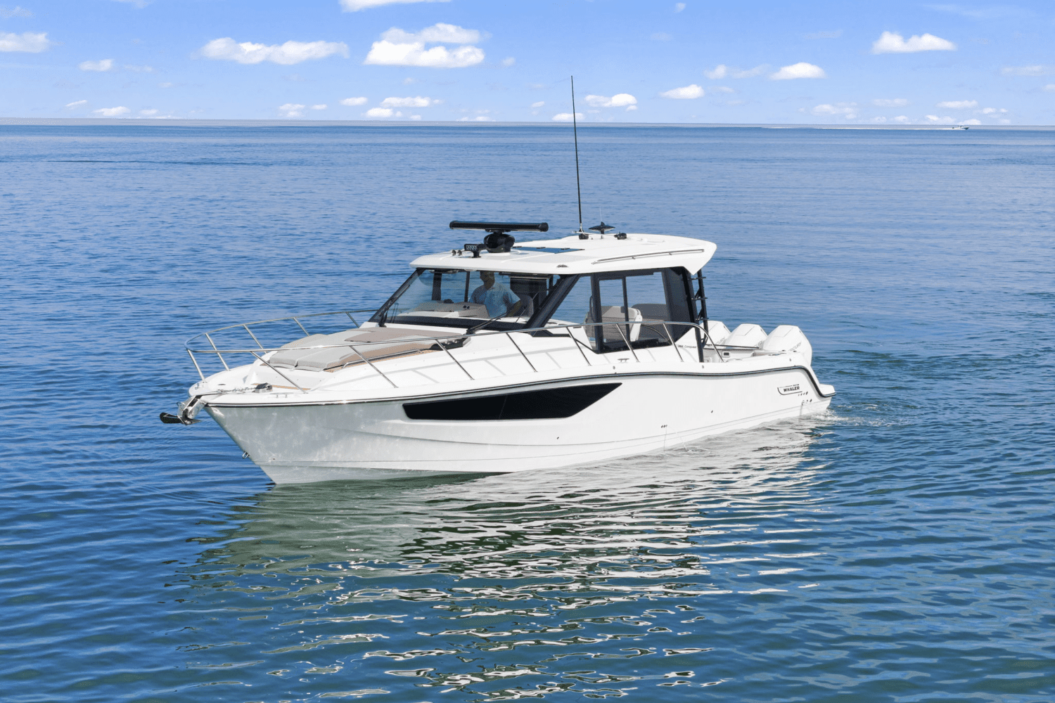 2025 Boston Whaler 365 Conquest Image Thumbnail #2