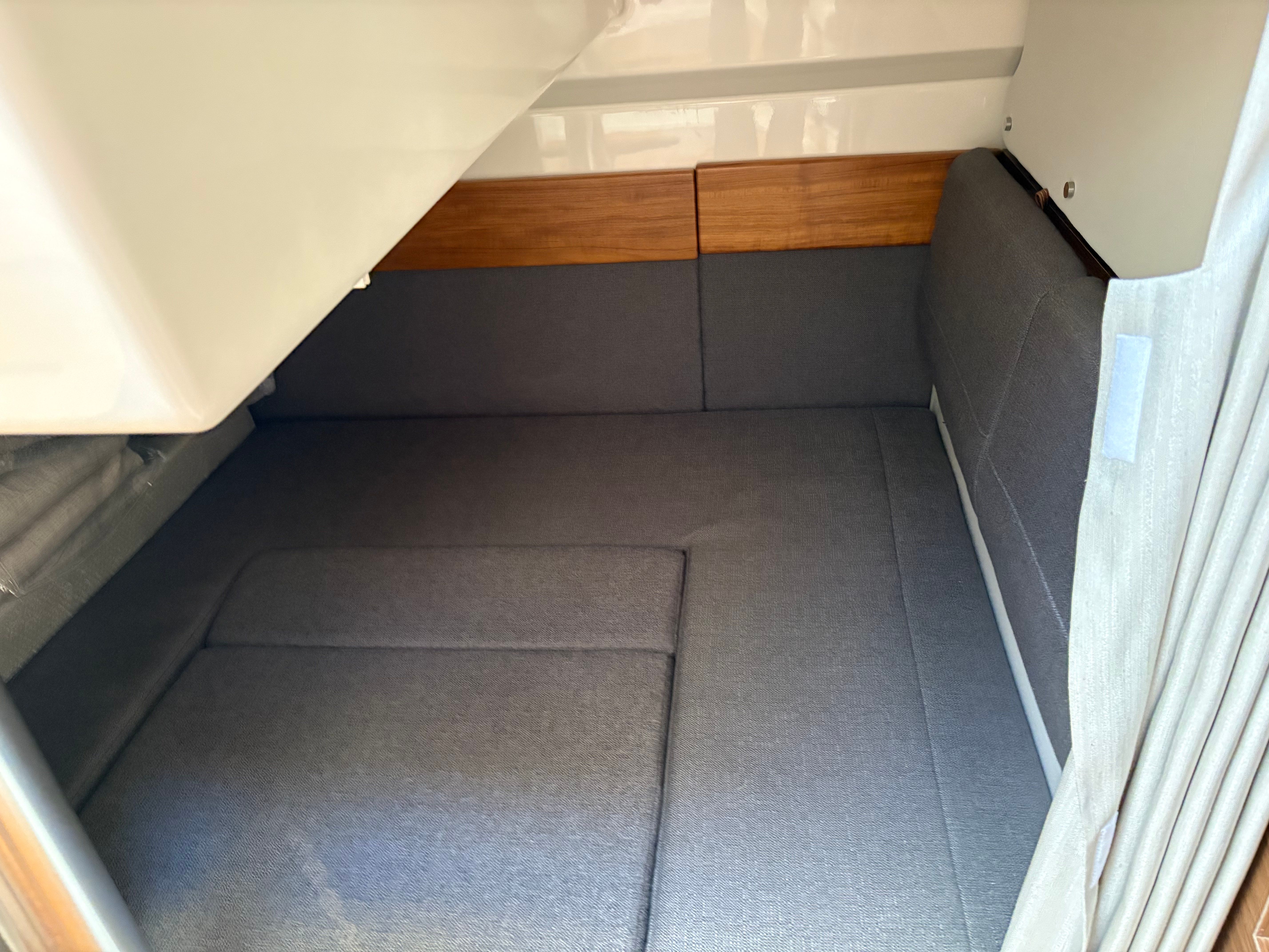 2025 Boston Whaler 365 Conquest Image Thumbnail #24