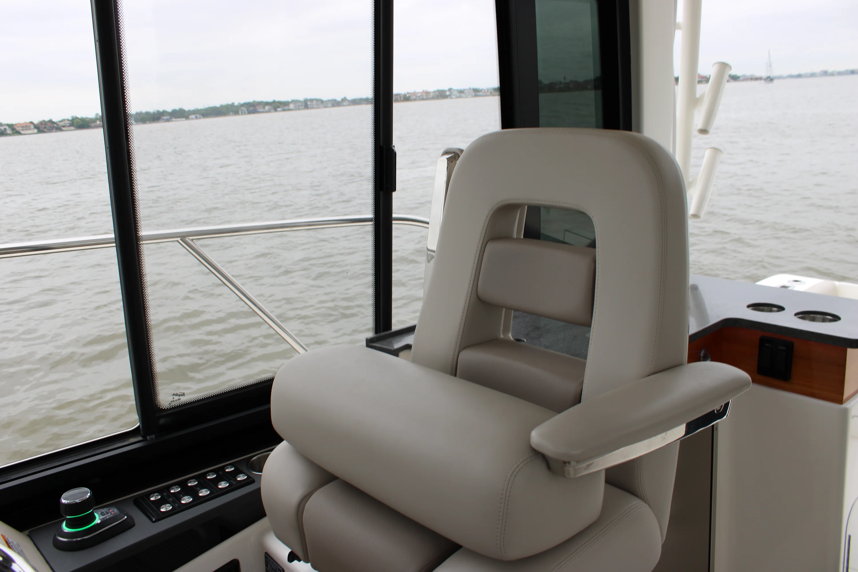 2025 Boston Whaler 365 Conquest Image Thumbnail #69