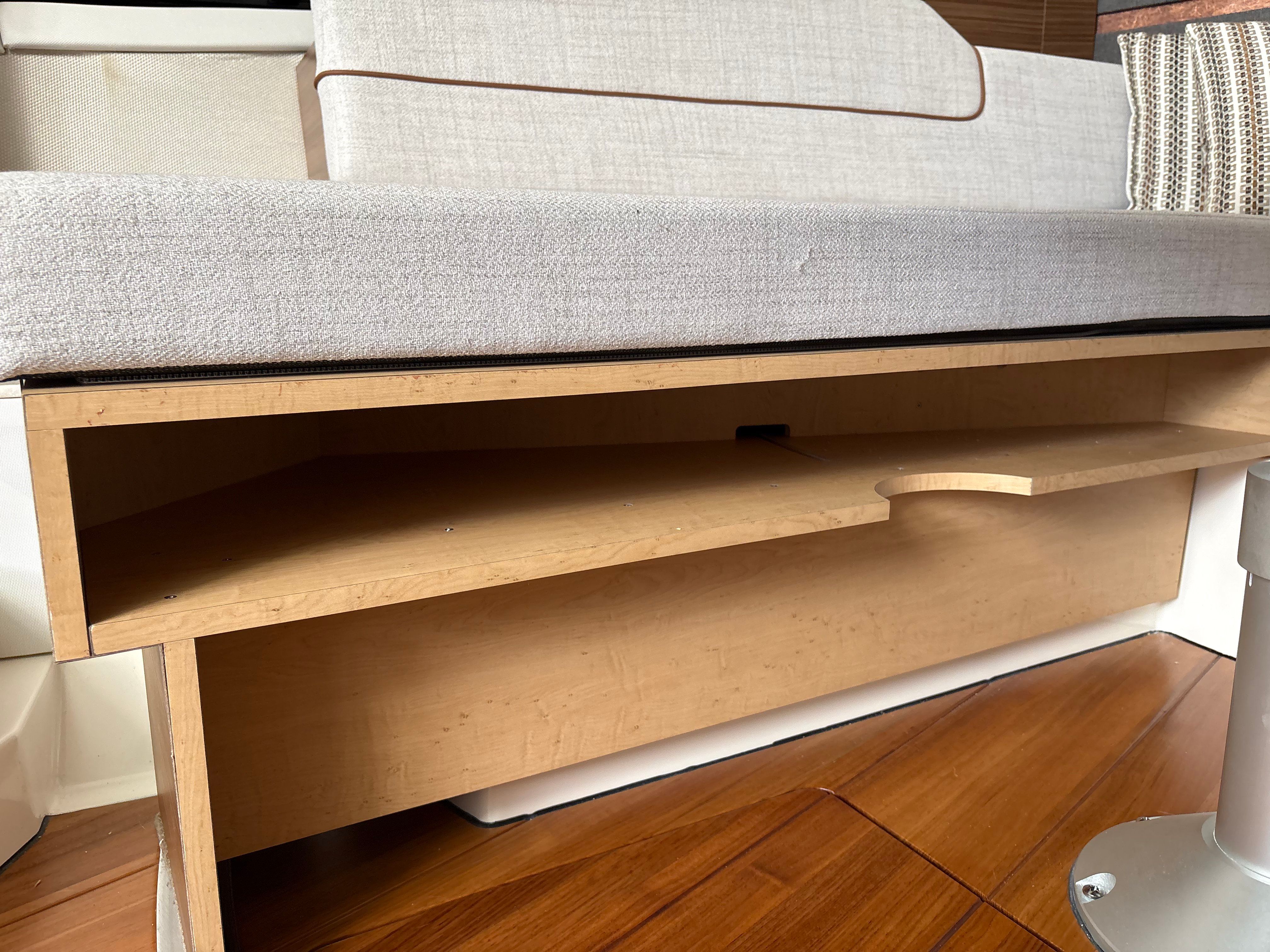 2025 Boston Whaler 365 Conquest Image Thumbnail #30