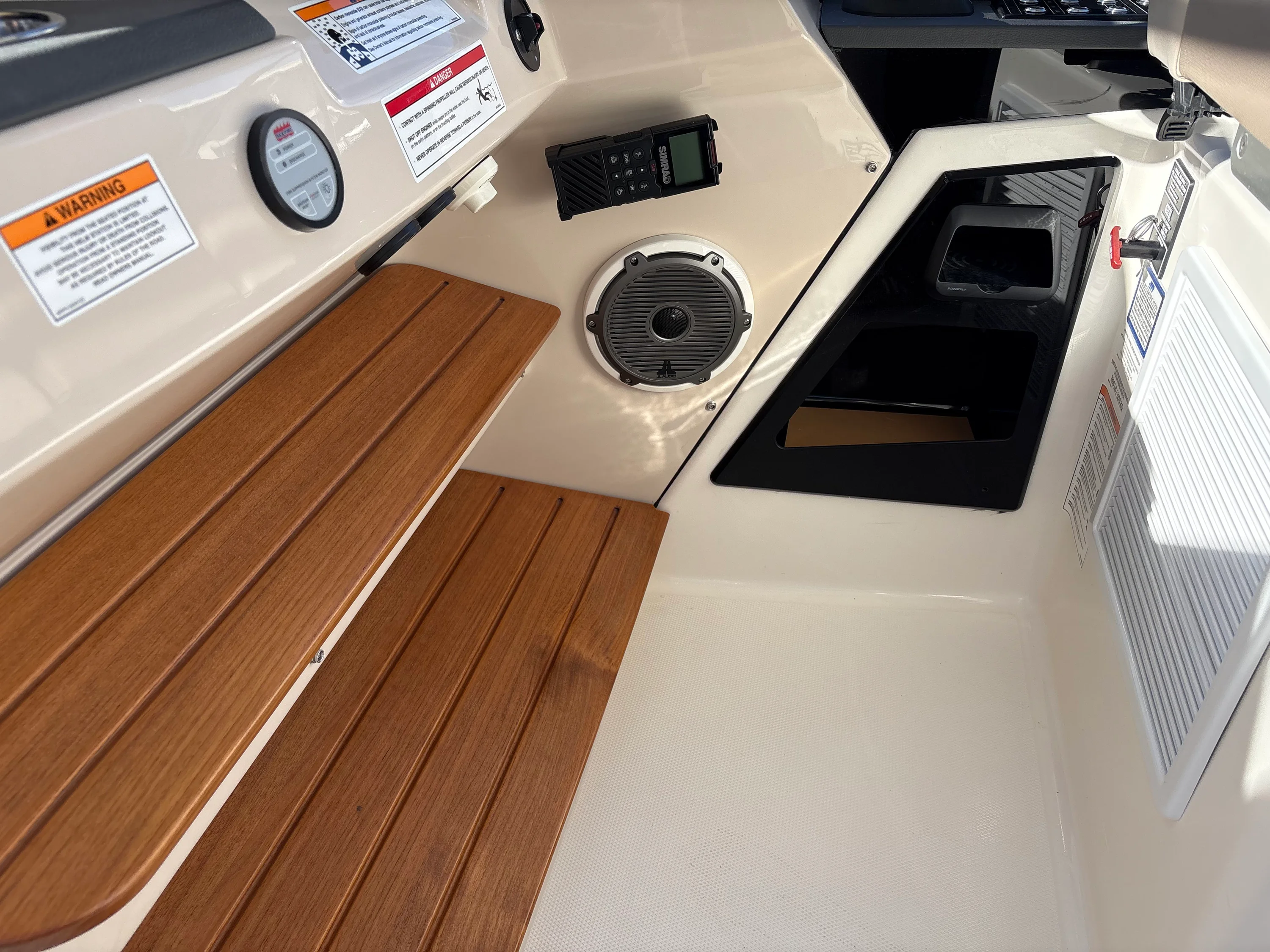 2025 Boston Whaler 365 Conquest Image Thumbnail #41