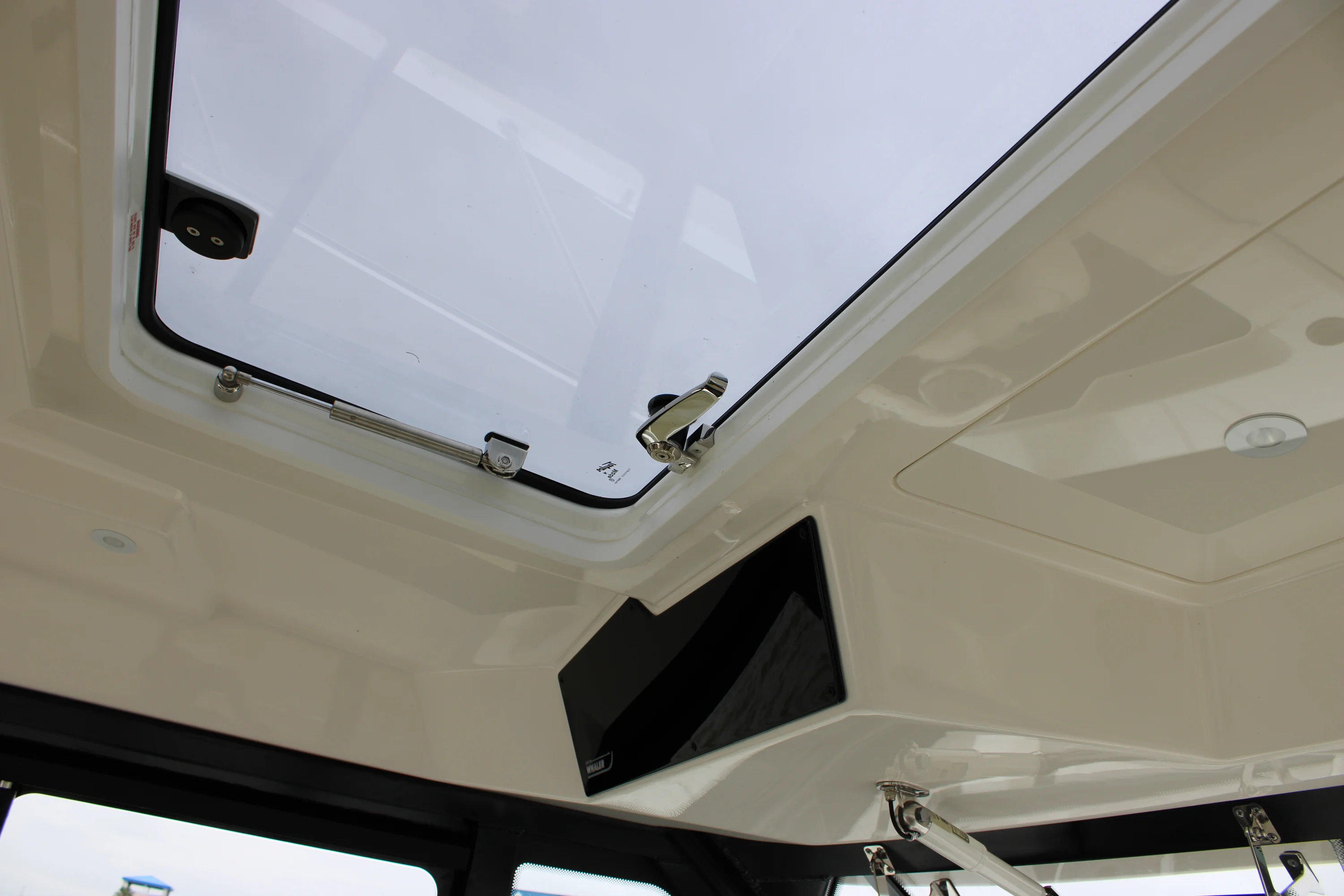 2025 Boston Whaler 365 Conquest Image Thumbnail #68