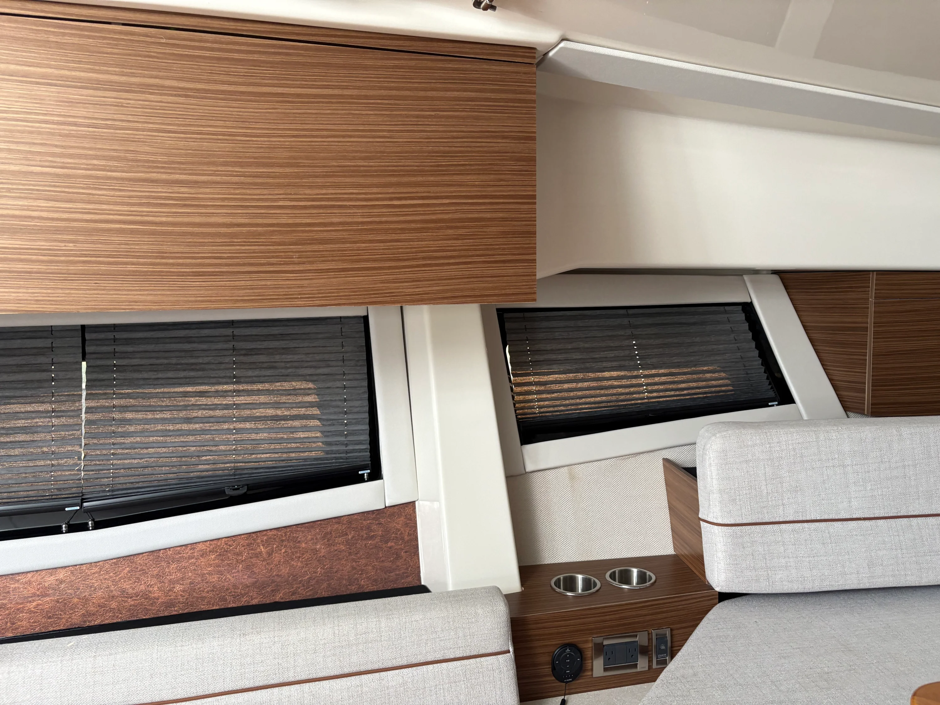 2025 Boston Whaler 365 Conquest Image Thumbnail #22