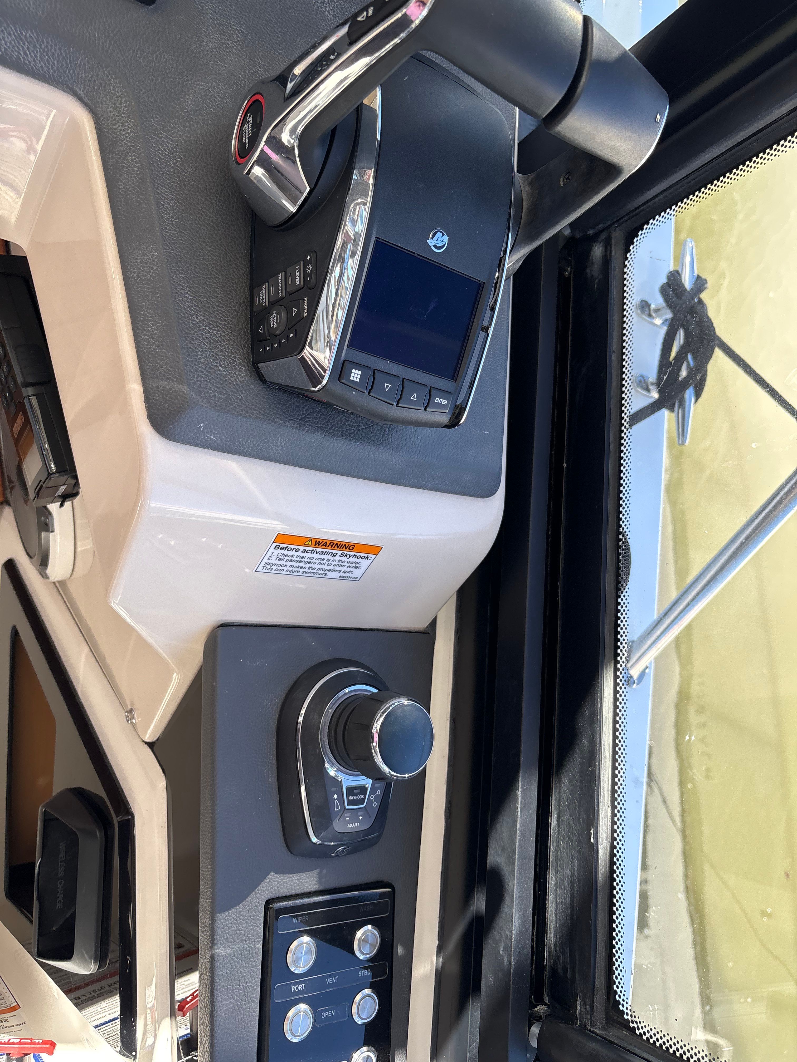 2025 Boston Whaler 365 Conquest Image Thumbnail #39