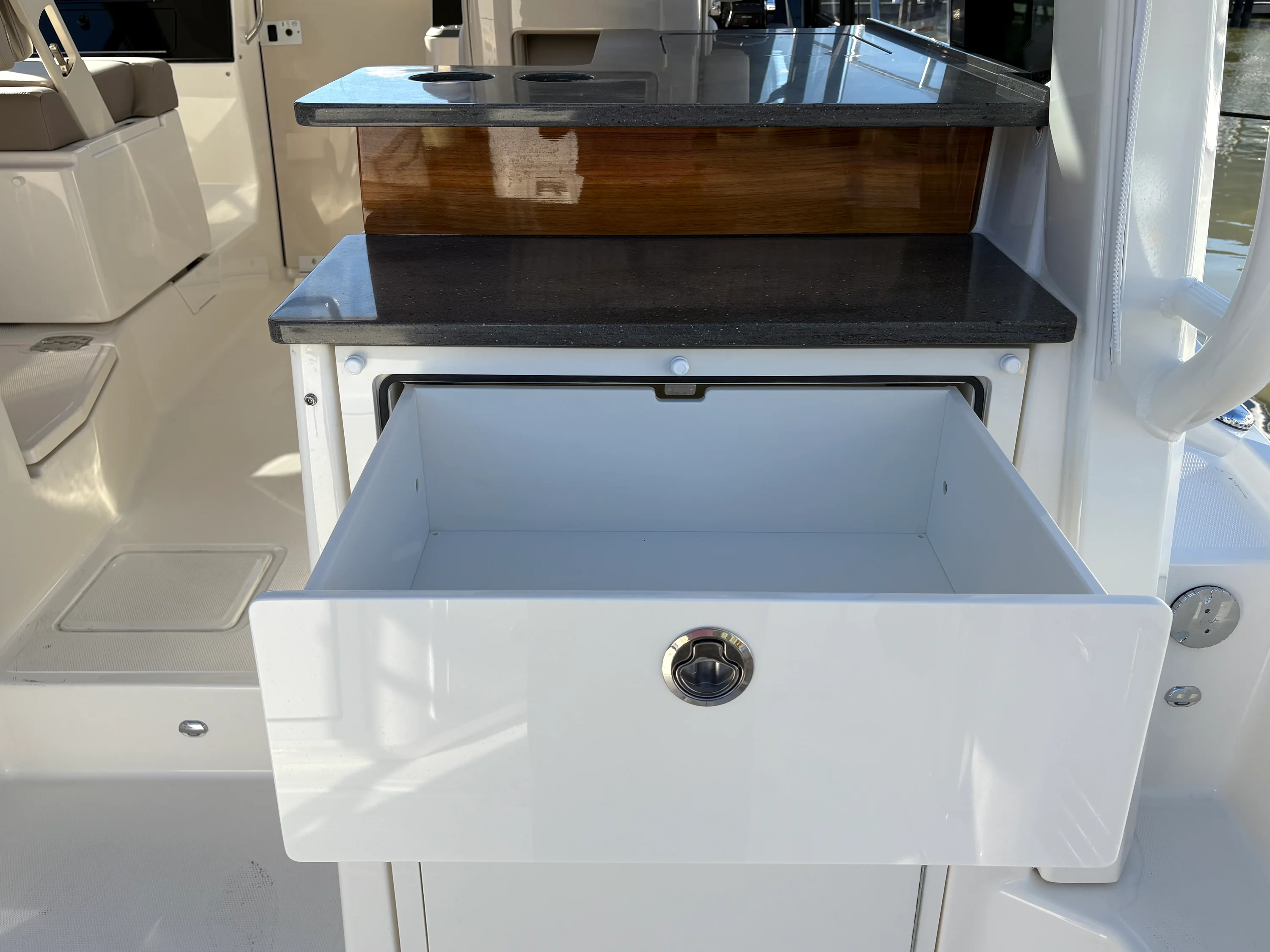 2025 Boston Whaler 365 Conquest Image Thumbnail #45