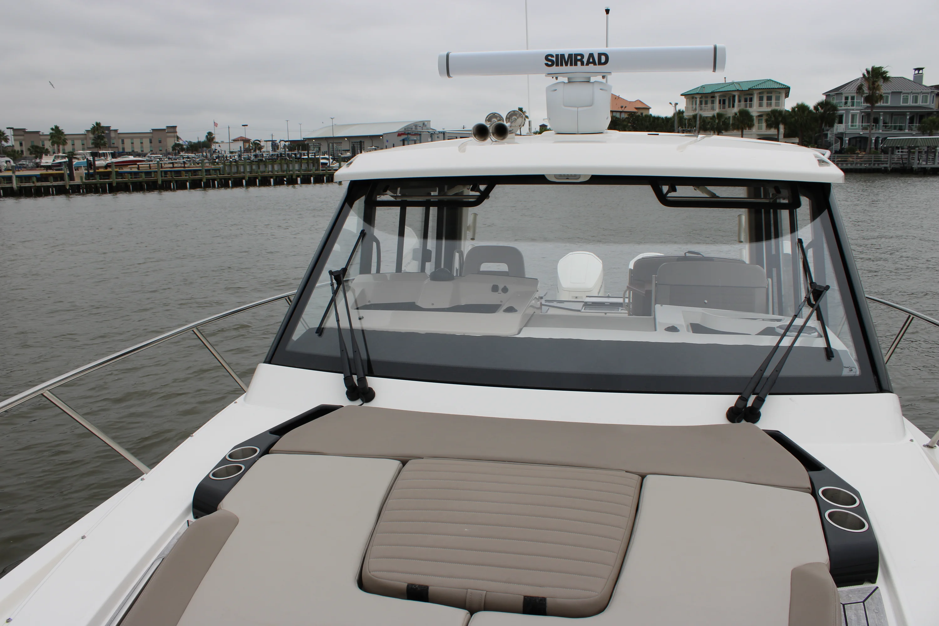 2025 Boston Whaler 365 Conquest Image Thumbnail #33