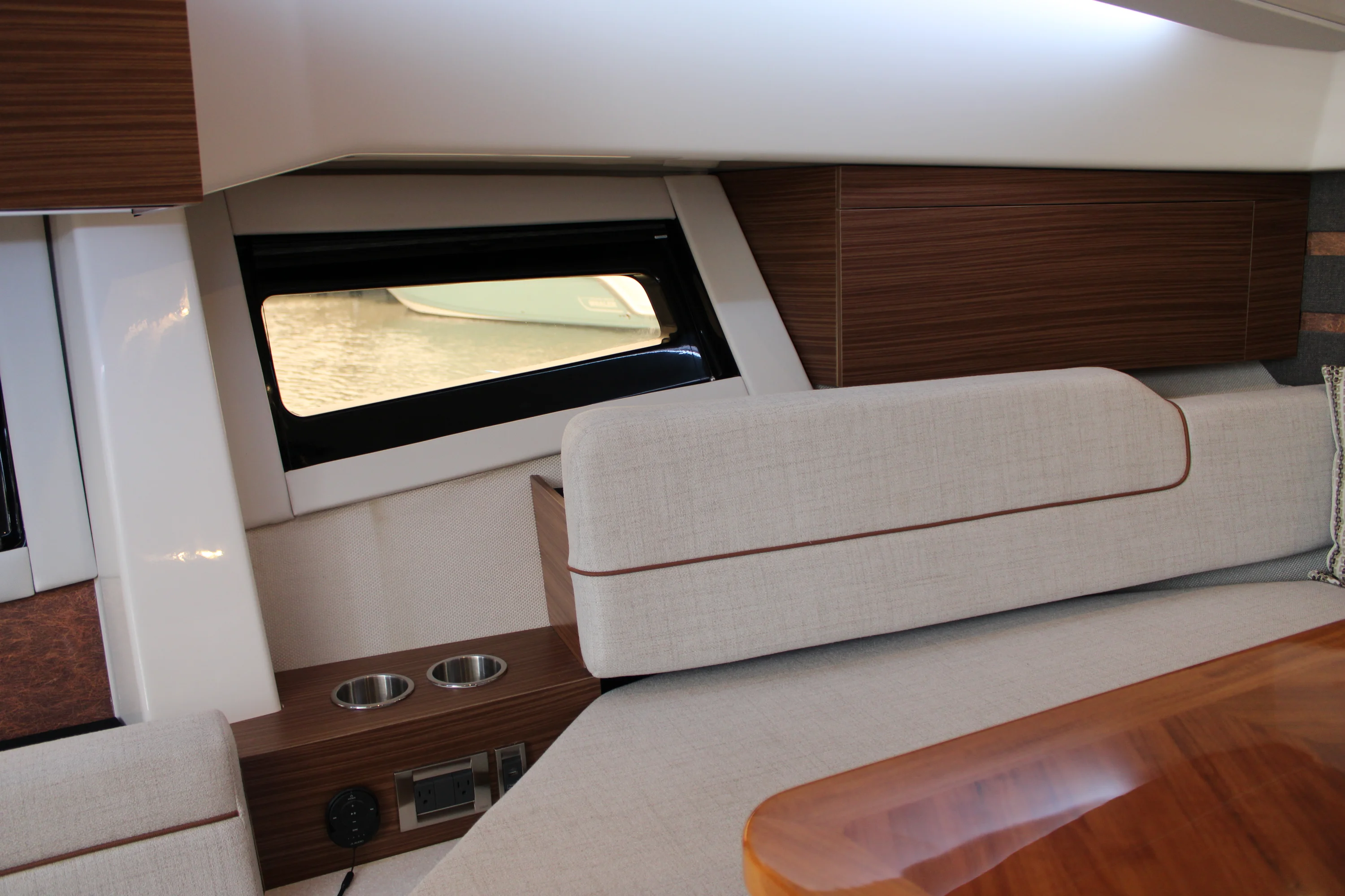 2025 Boston Whaler 365 Conquest Image Thumbnail #21