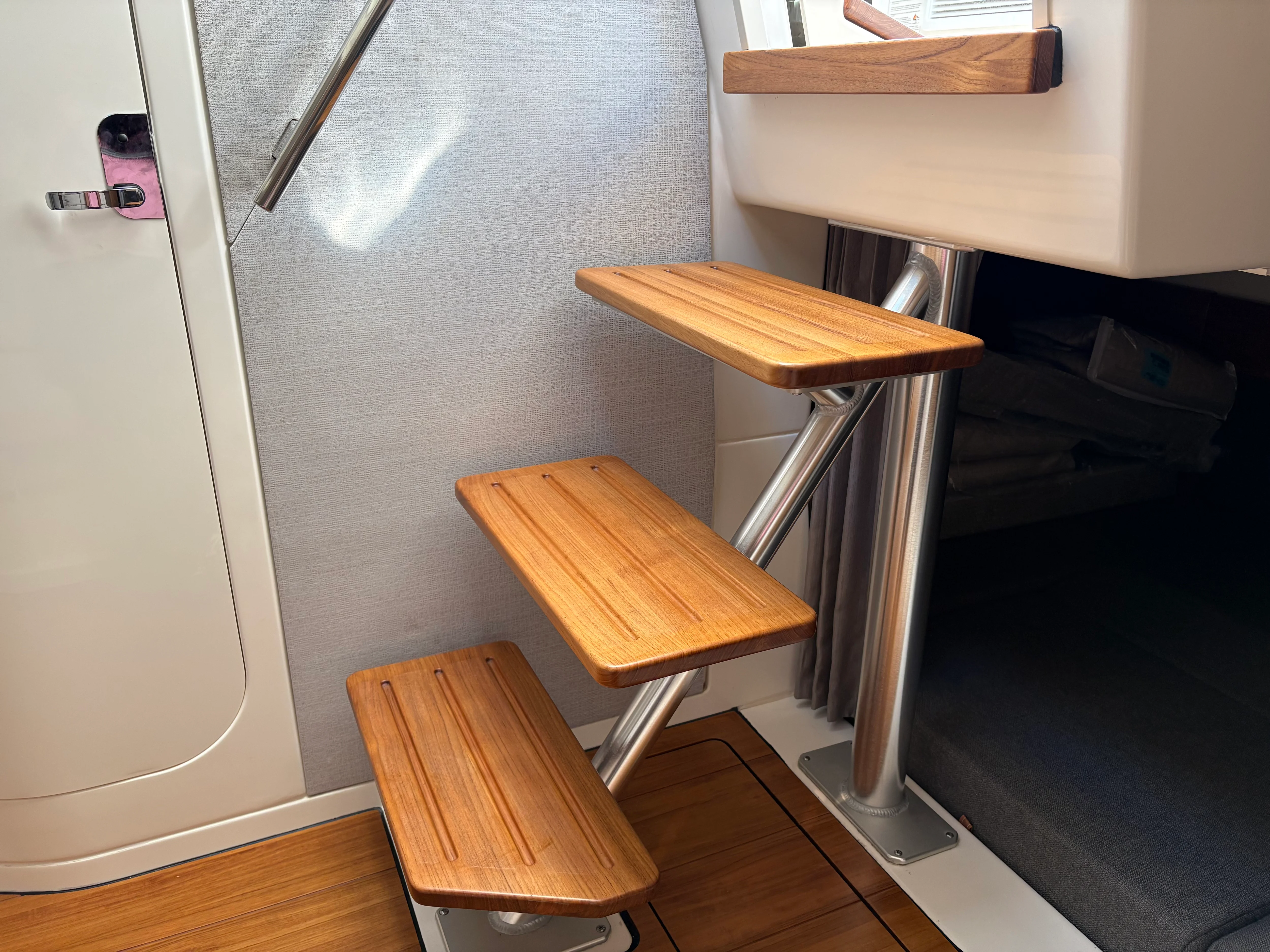 2025 Boston Whaler 365 Conquest Image Thumbnail #23