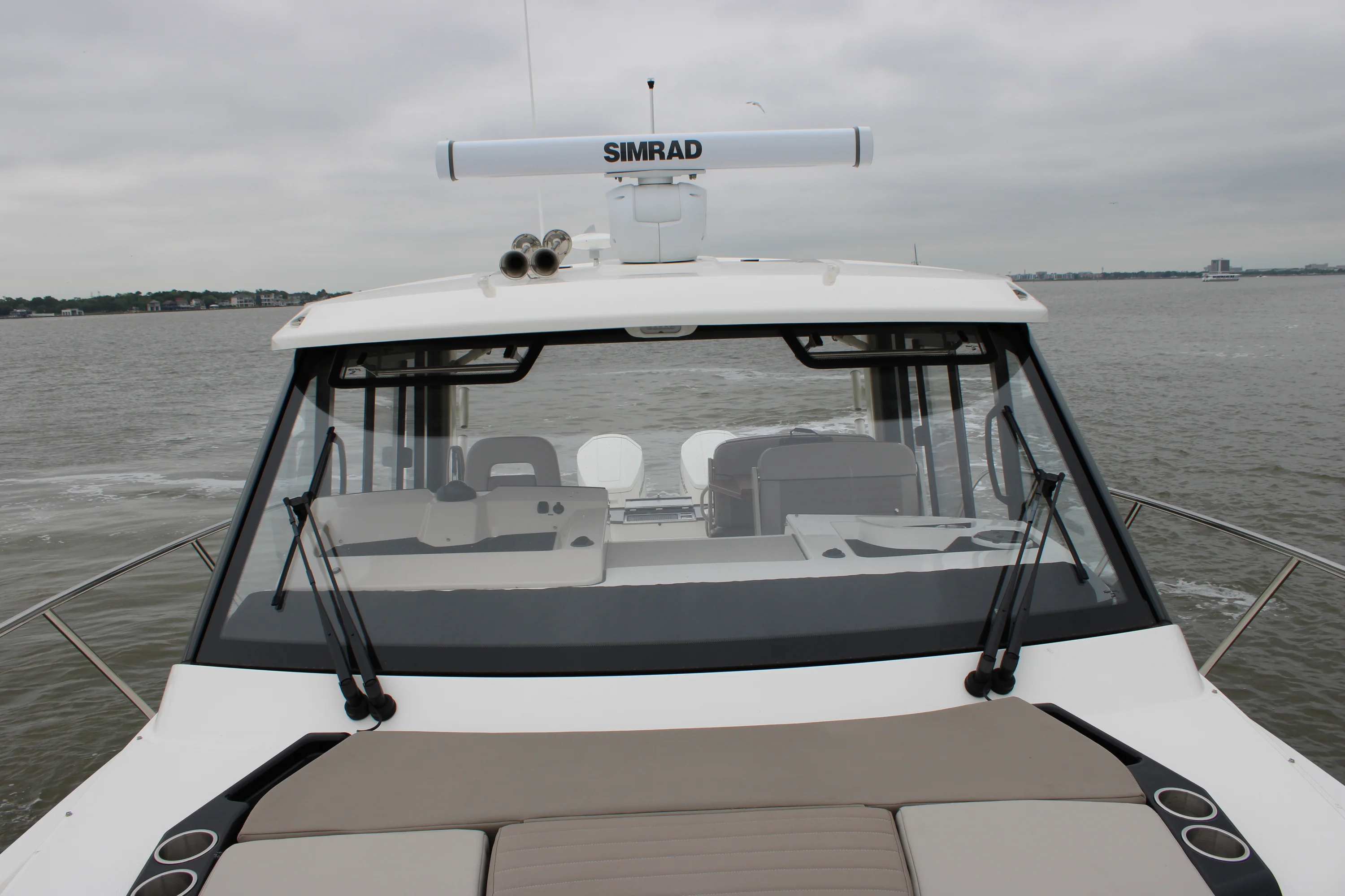 2025 Boston Whaler 365 Conquest Image Thumbnail #41