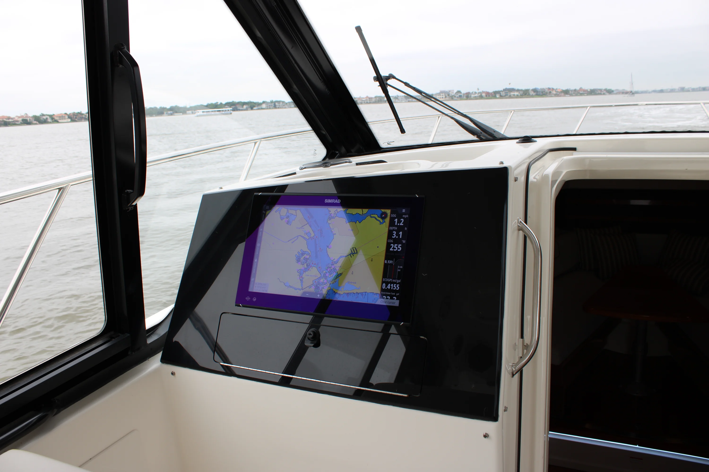 2025 Boston Whaler 365 Conquest Image Thumbnail #25