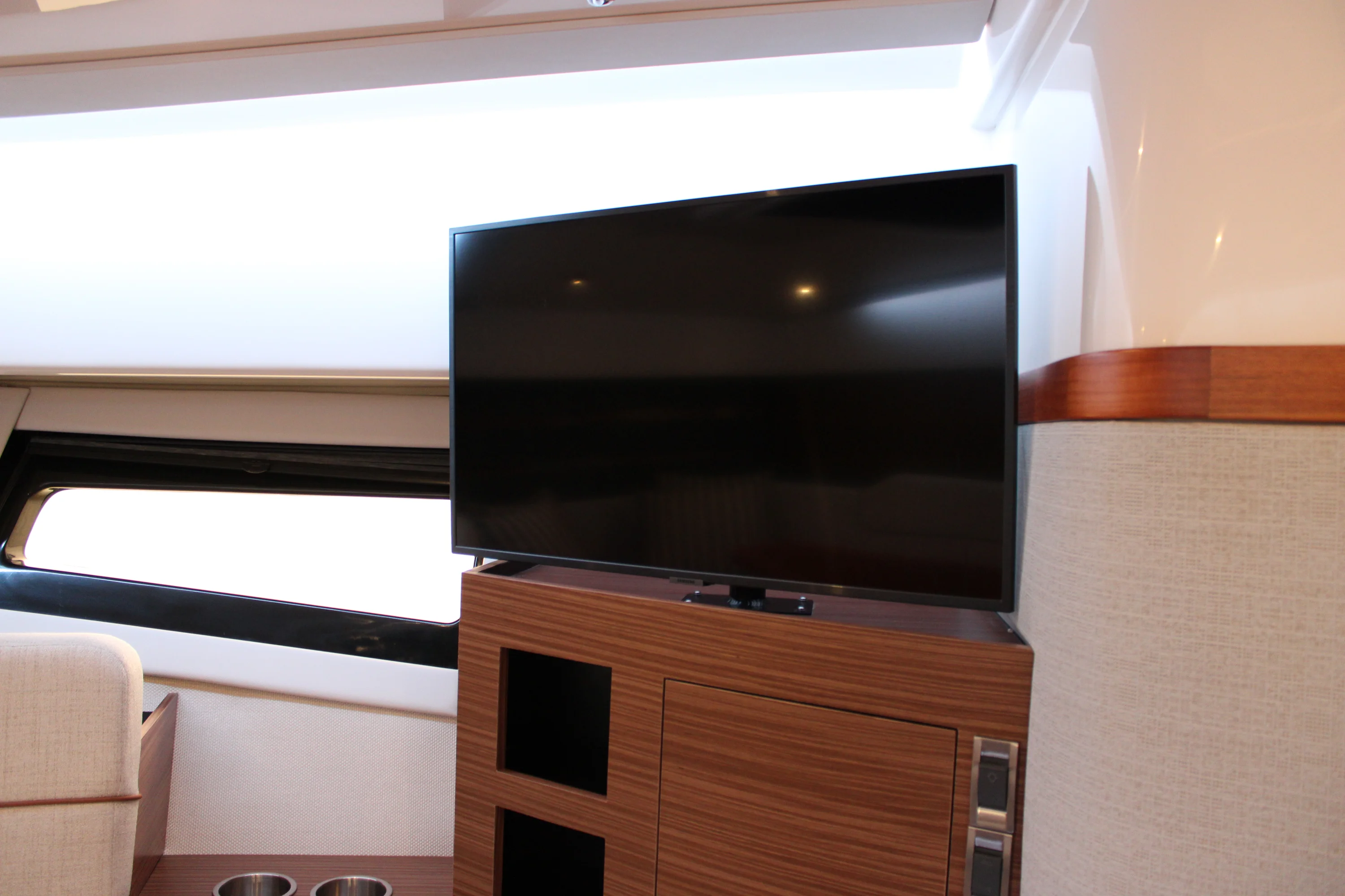 2025 Boston Whaler 365 Conquest Image Thumbnail #78