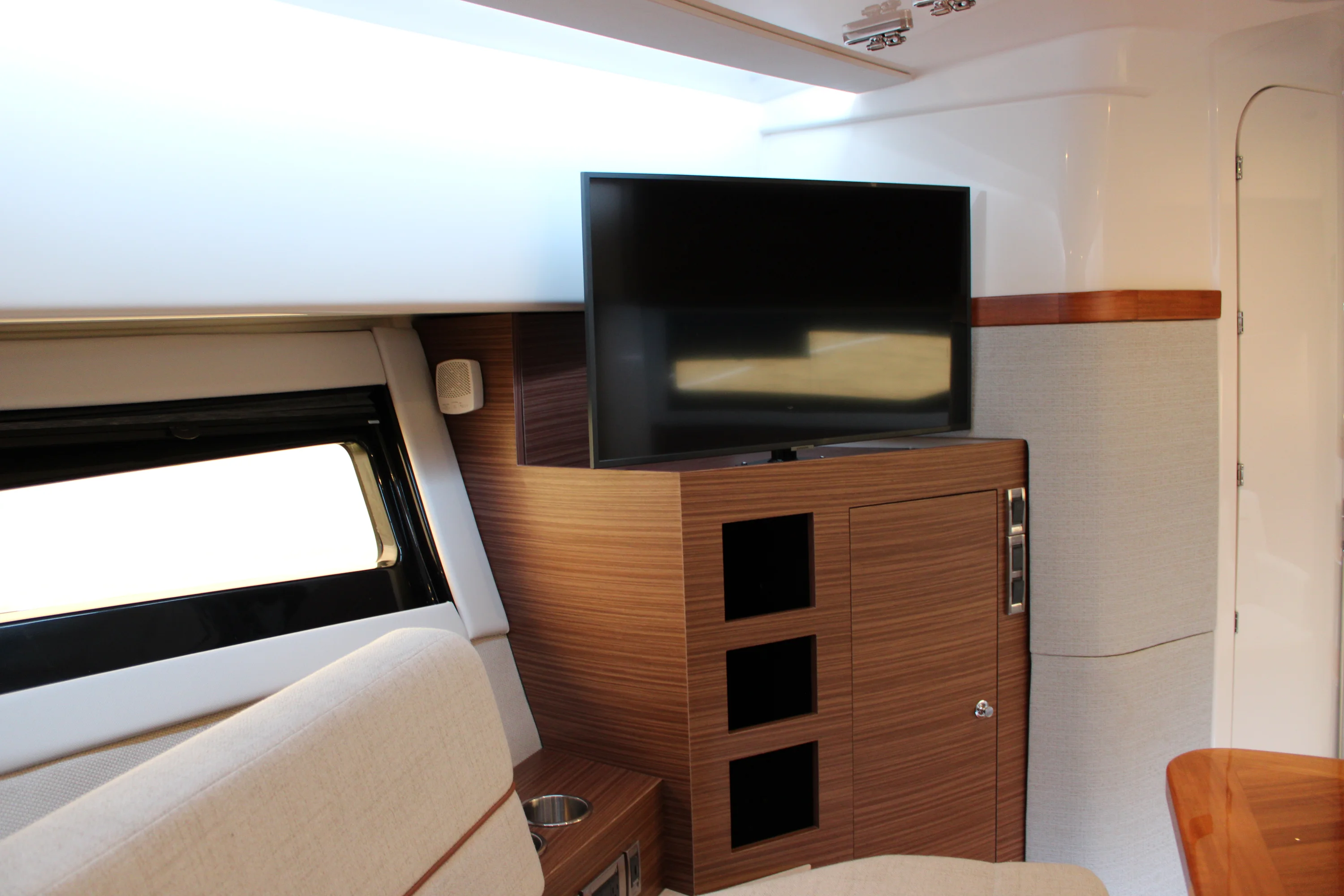 2025 Boston Whaler 365 Conquest Image Thumbnail #74
