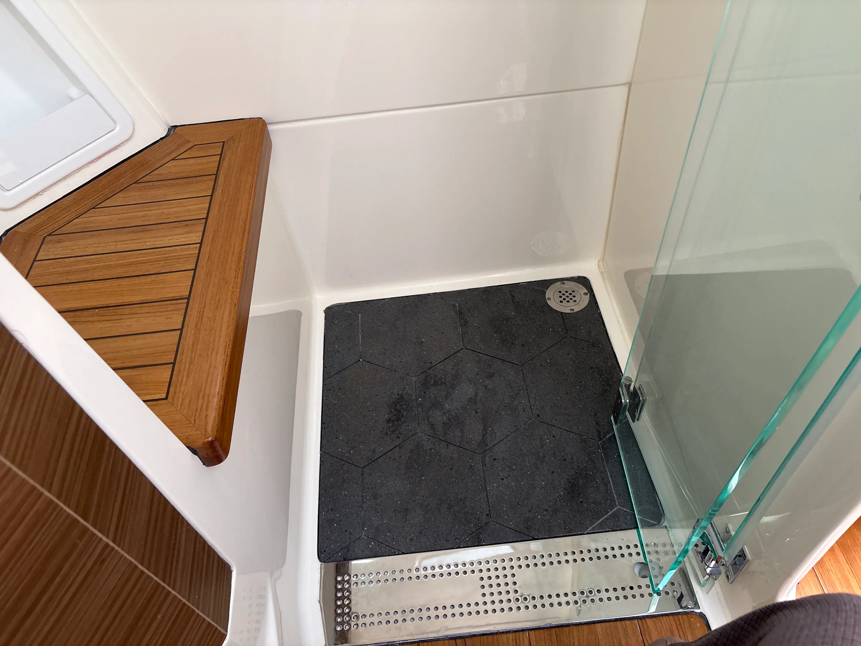 2025 Boston Whaler 365 Conquest Image Thumbnail #32