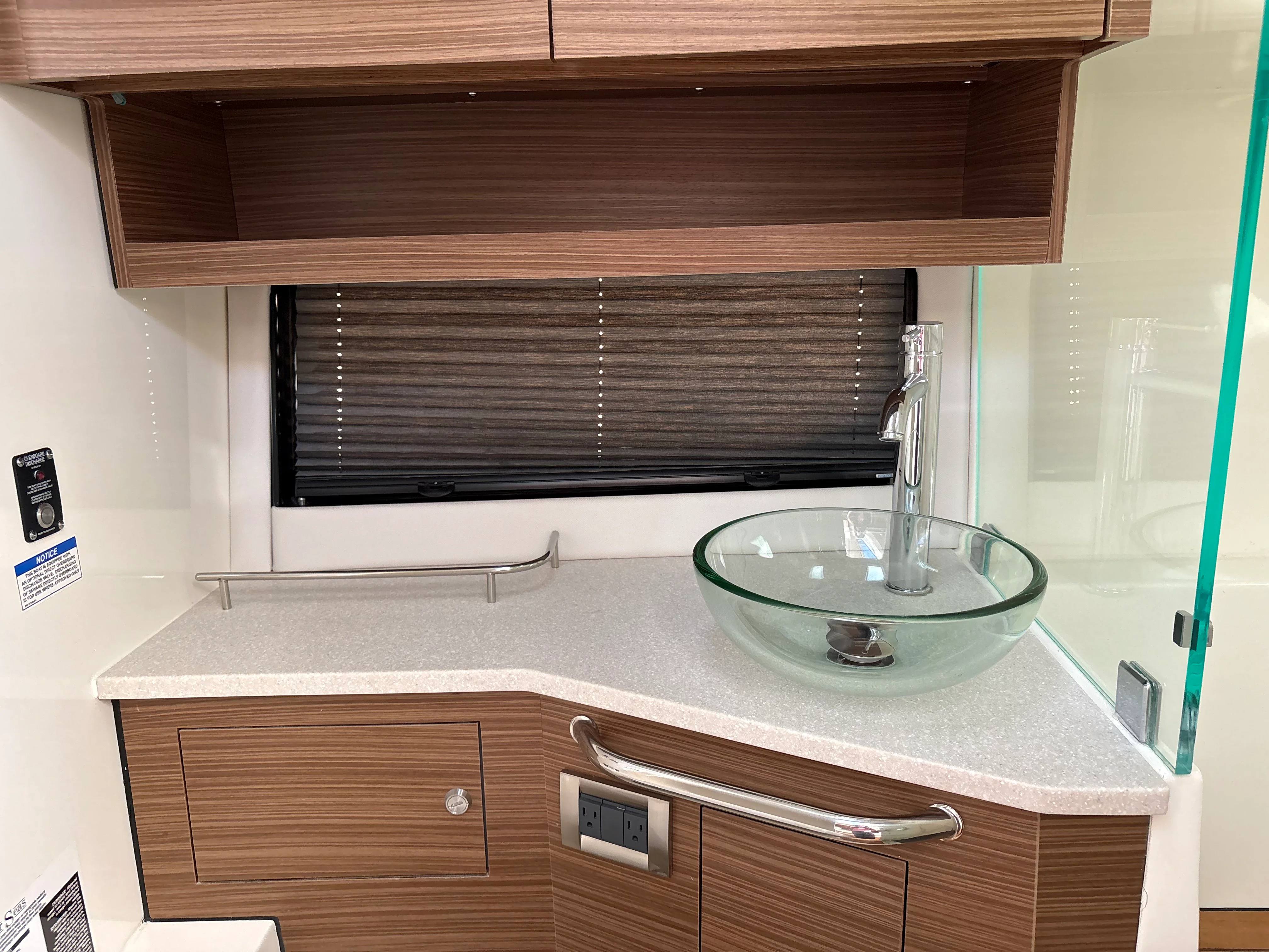 2025 Boston Whaler 365 Conquest Image Thumbnail #34