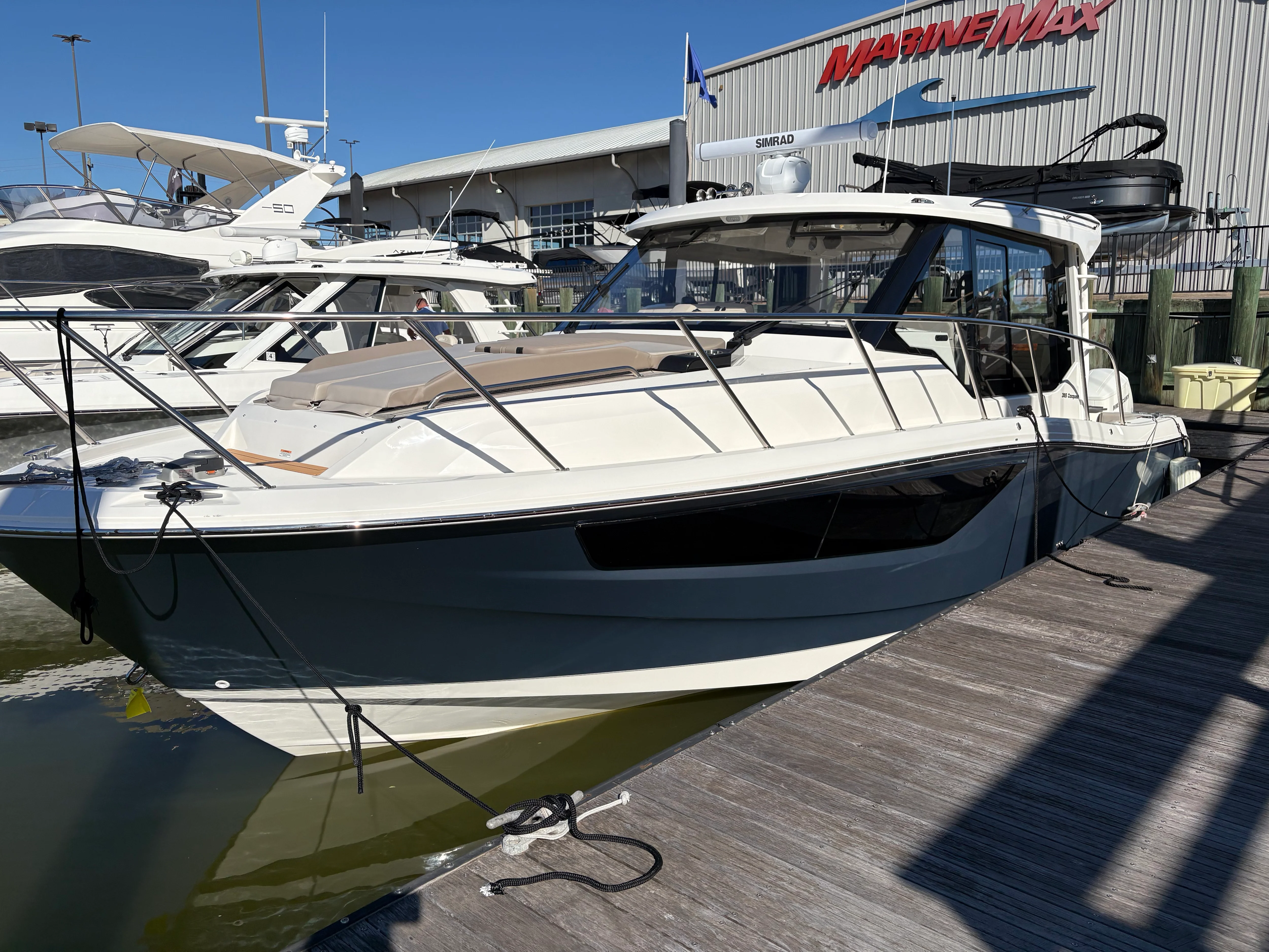 2025 Boston Whaler 365 Conquest Image Thumbnail #3