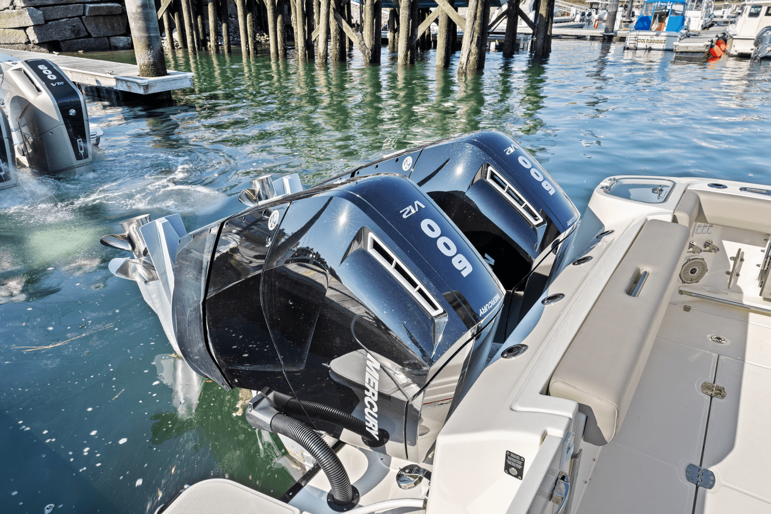 2025 Boston Whaler 365 Conquest Image Thumbnail #8