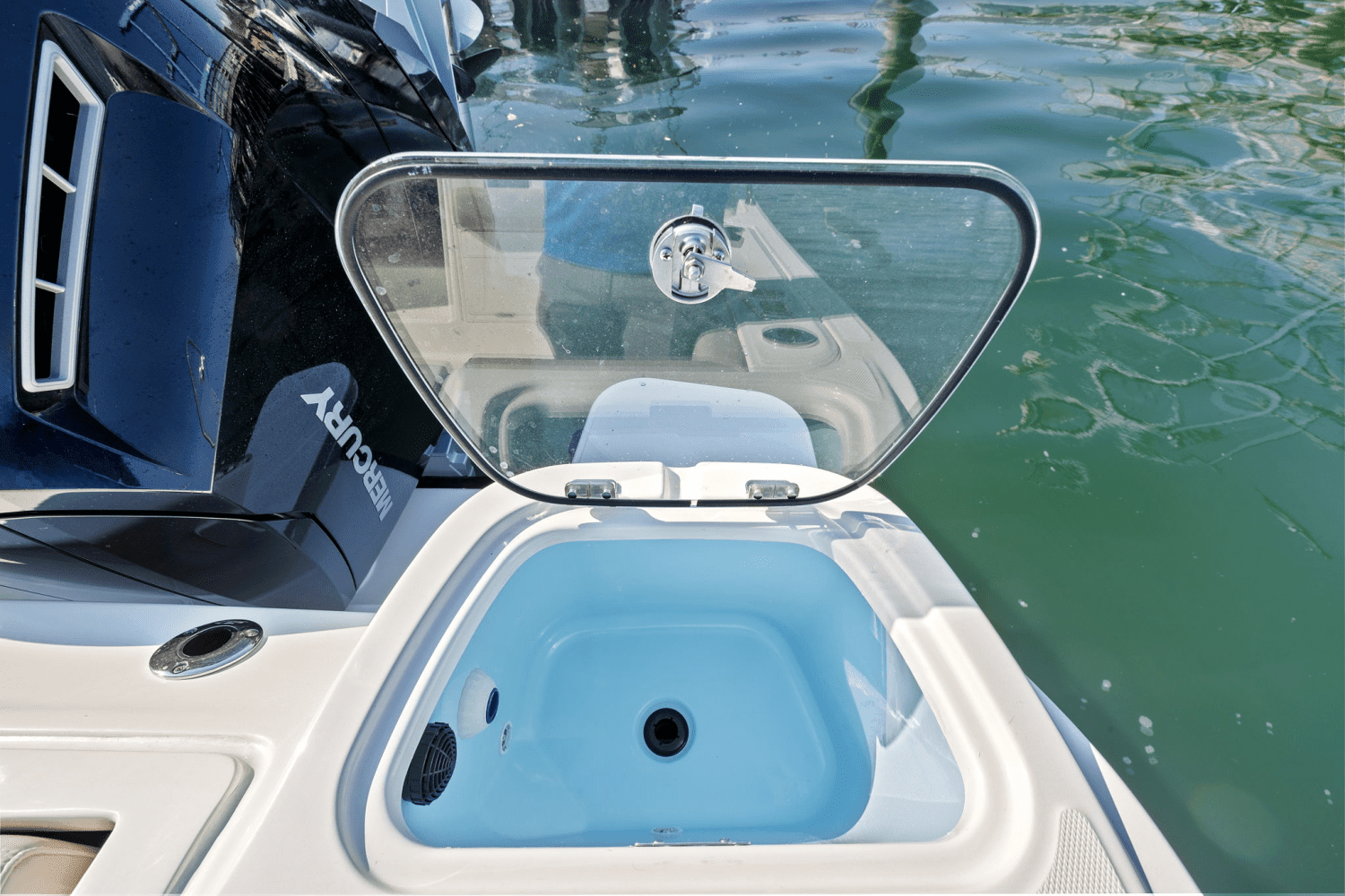 2025 Boston Whaler 365 Conquest Image Thumbnail #14