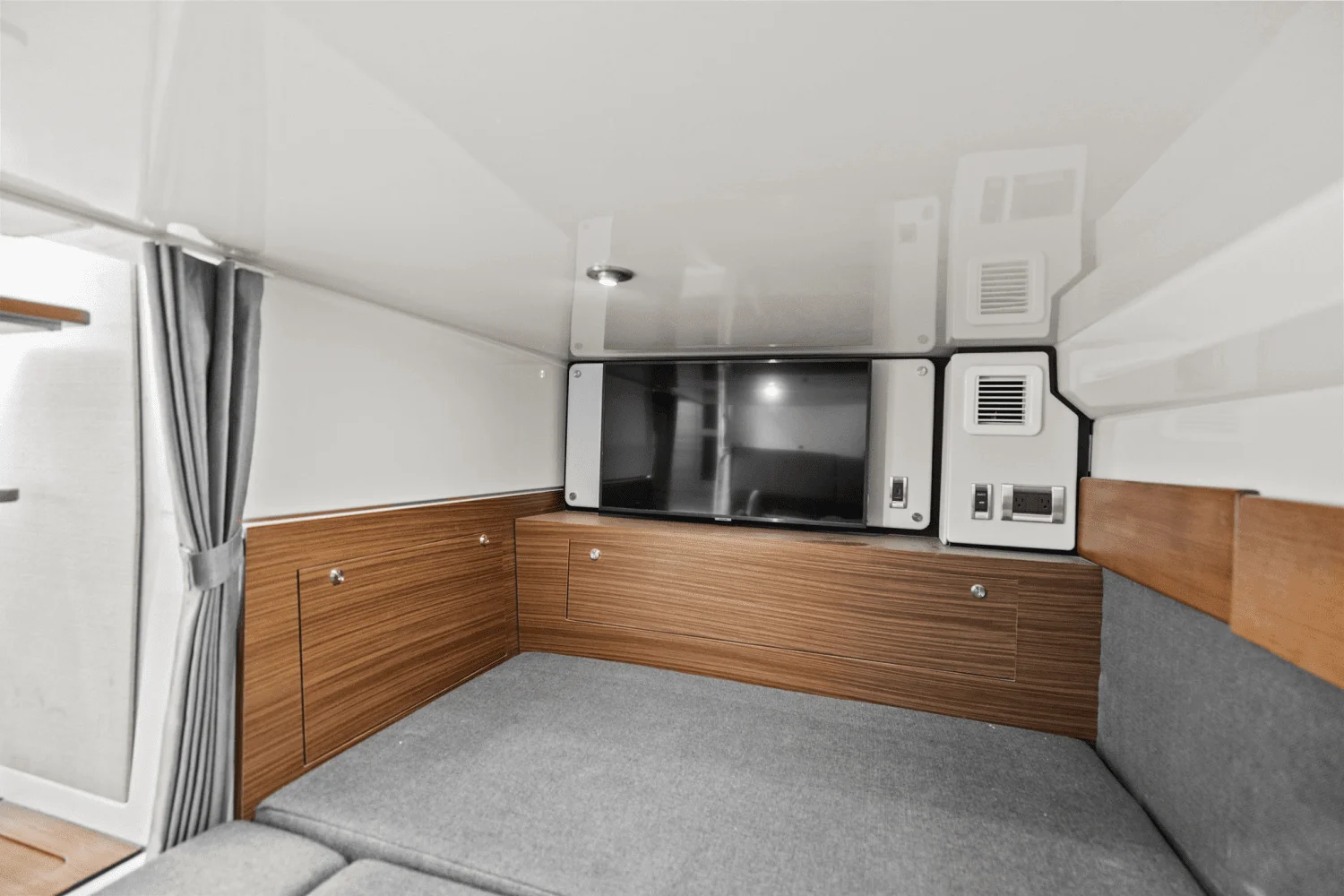 2025 Boston Whaler 365 Conquest Image Thumbnail #53