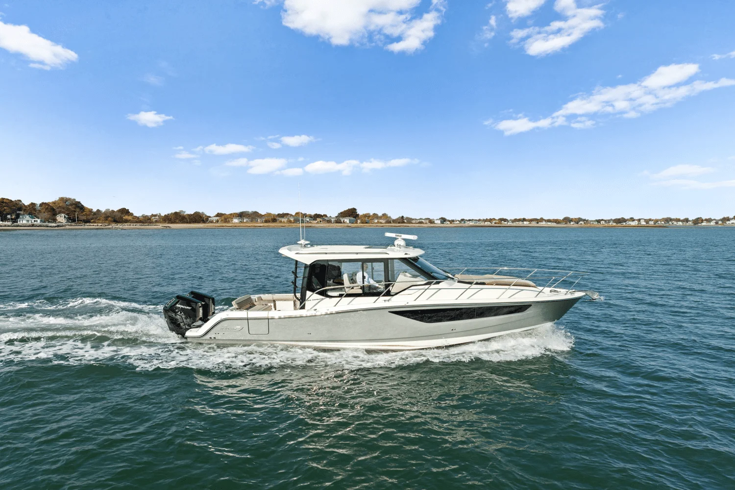 2025 Boston Whaler 365 Conquest Image Thumbnail #64