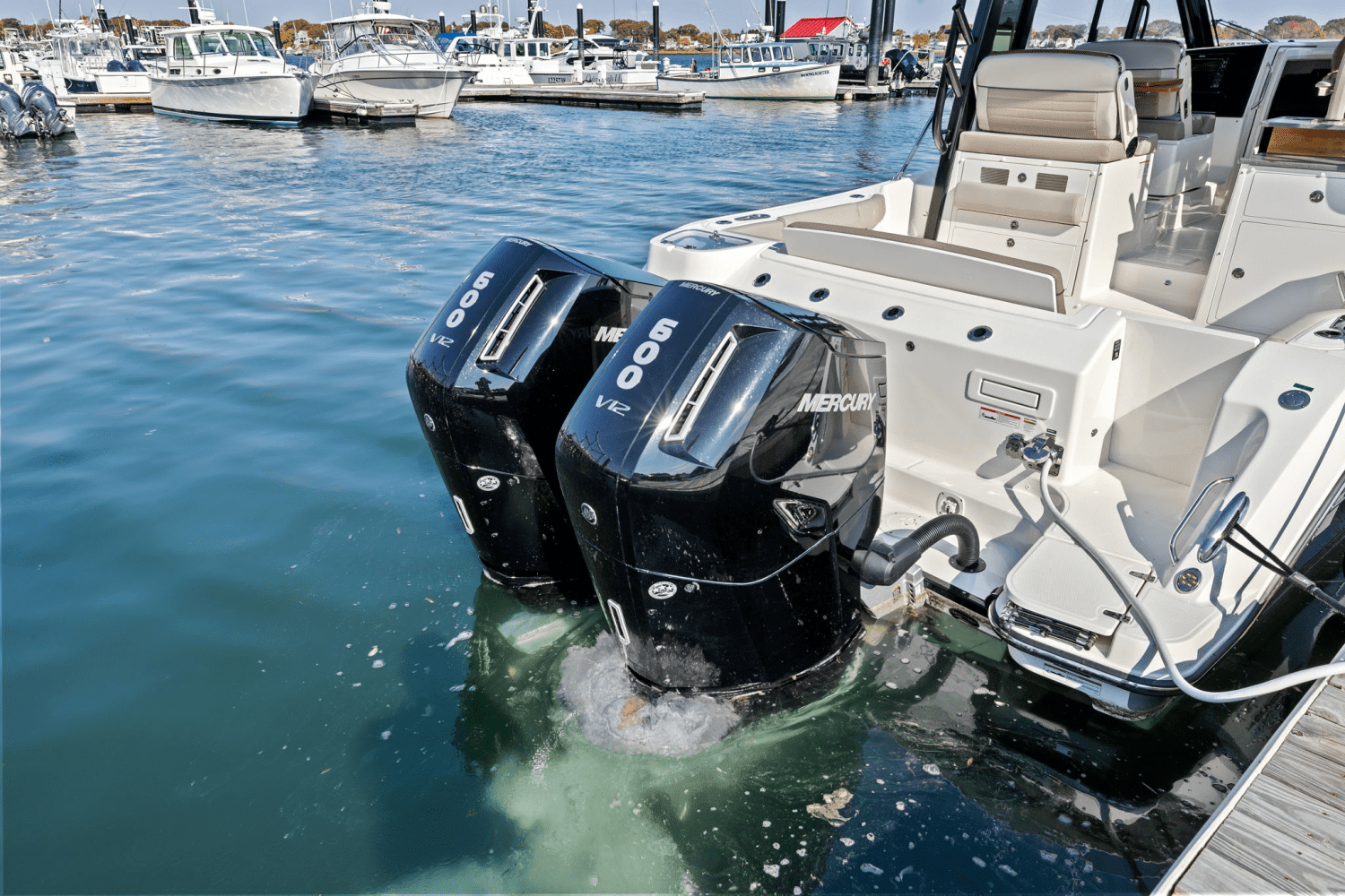 2025 Boston Whaler 365 Conquest Image Thumbnail #6