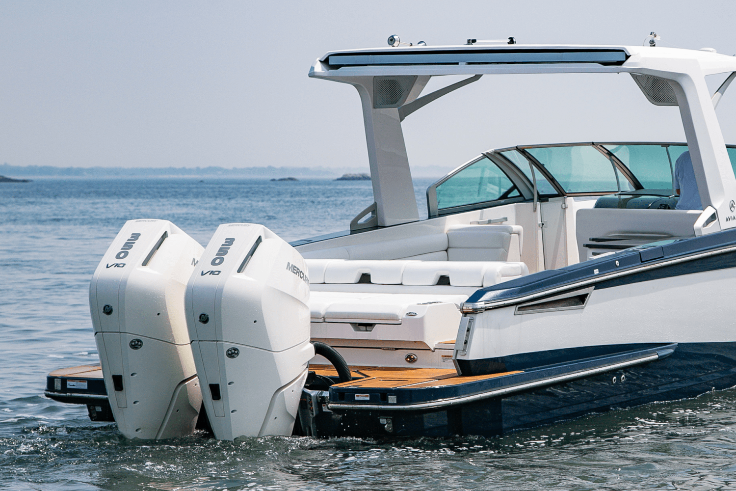 2024 Aviara AV32 Outboard Image Thumbnail #20