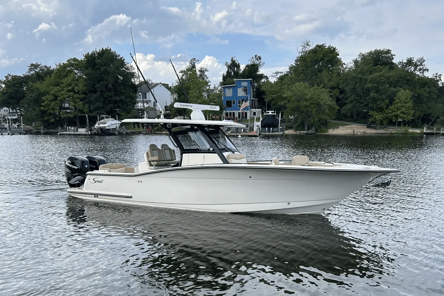 2023 Scout 305 LXF Image Thumbnail #0