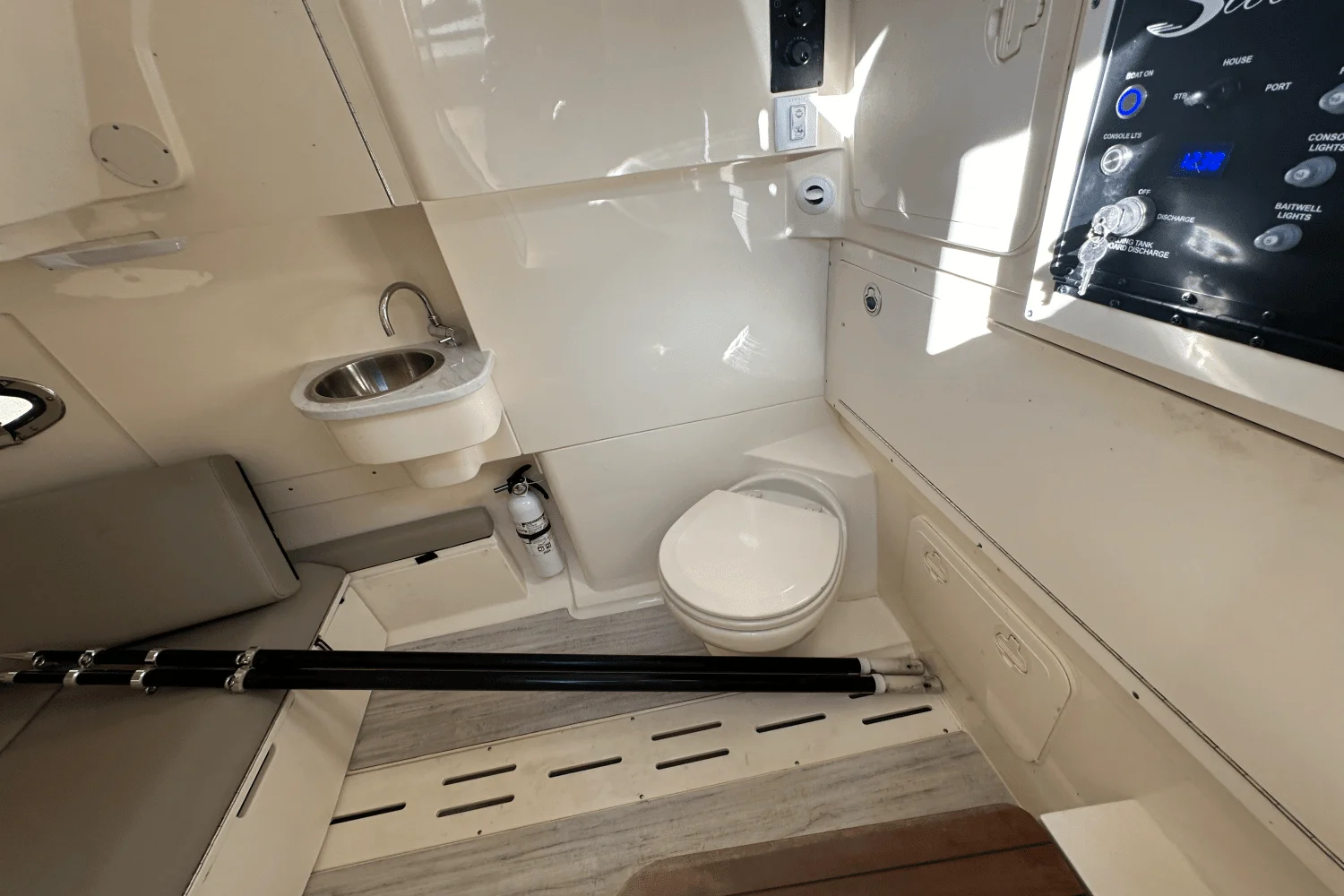 2023 Scout 305 LXF Image Thumbnail #23