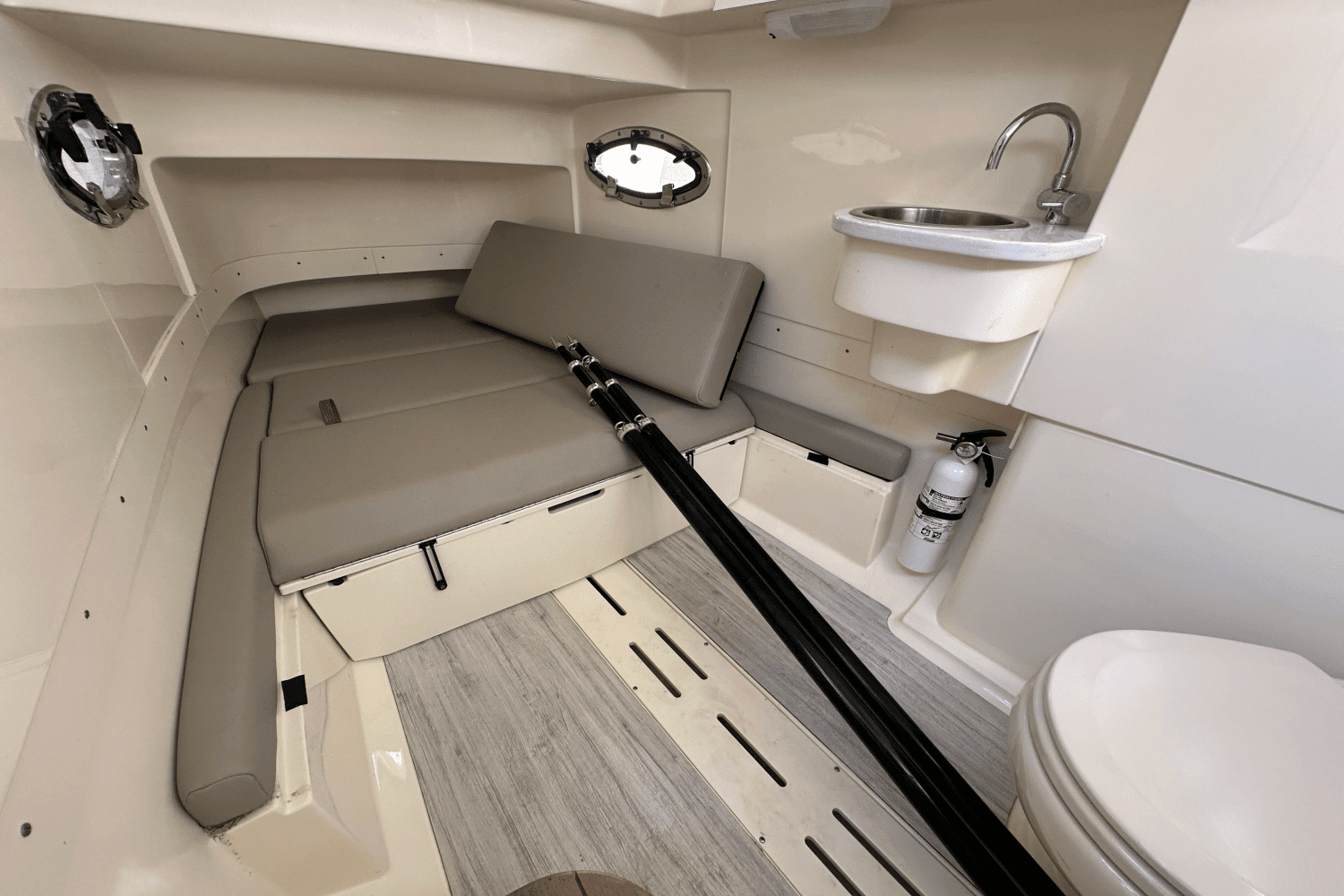 2023 Scout 305 LXF Image Thumbnail #24