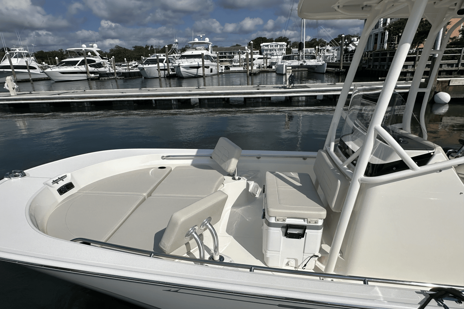 2024 Boston Whaler 210 Montauk Image Thumbnail #23