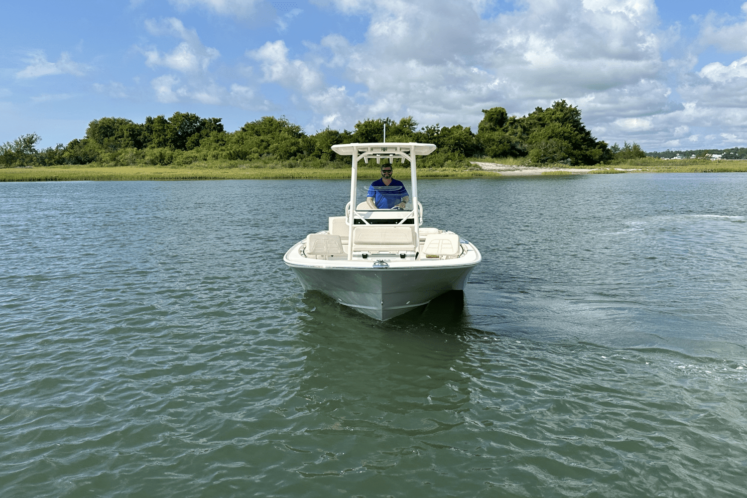 2024 Boston Whaler 210 Montauk Image Thumbnail #10