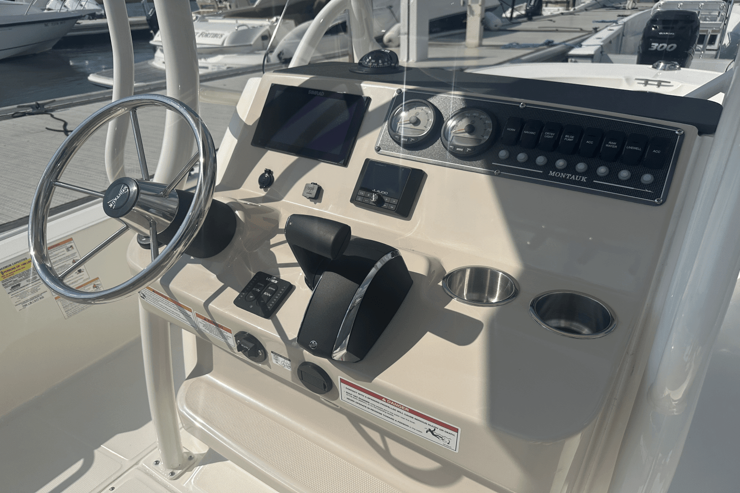 2024 Boston Whaler 210 Montauk Image Thumbnail #19