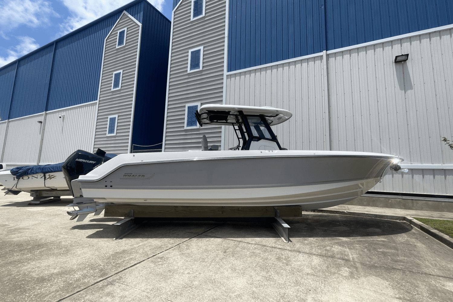 Thumbnail 4 for 2024 Boston Whaler 280 Outrage