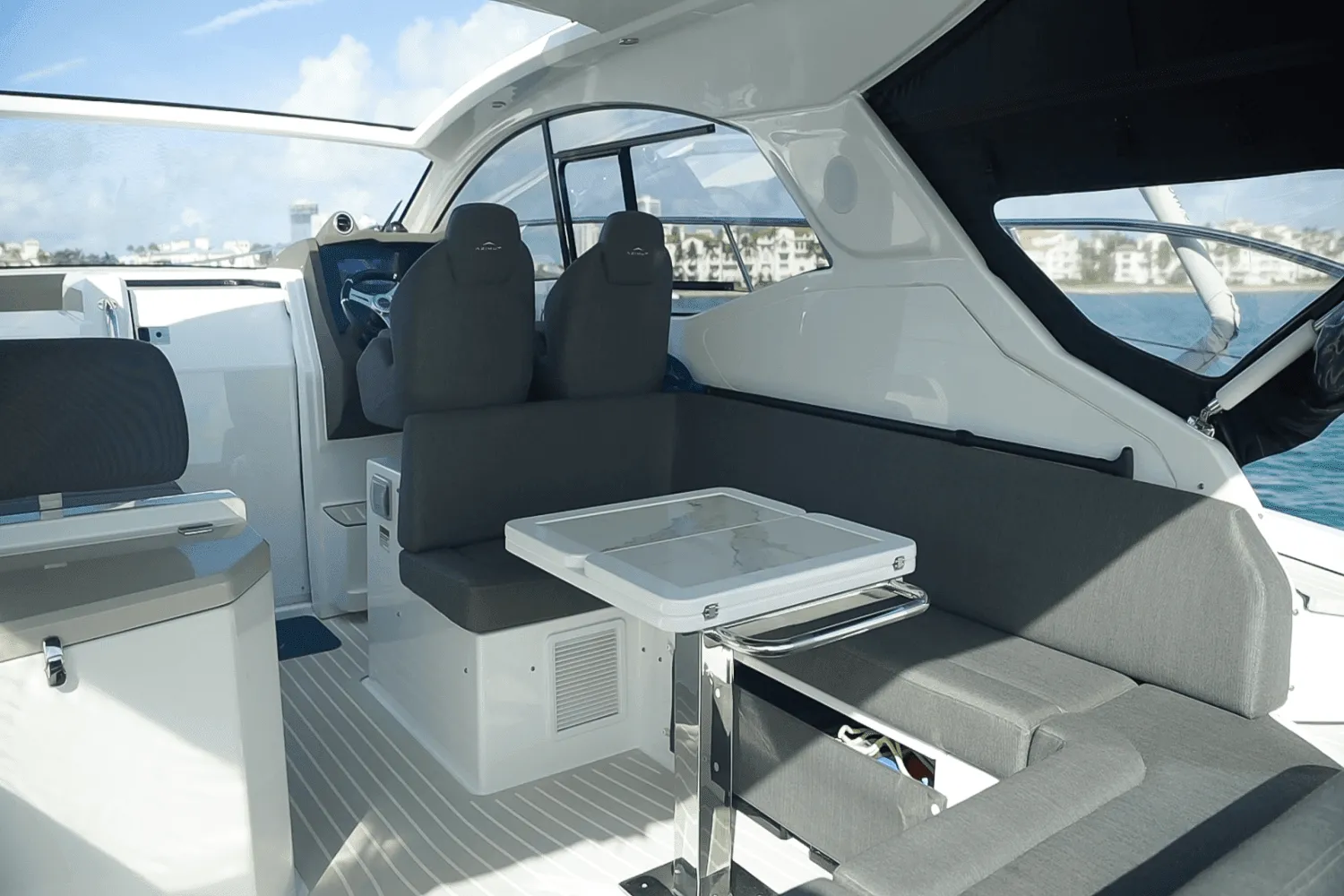 2022 Azimut Atlantis 45 Image Thumbnail #13