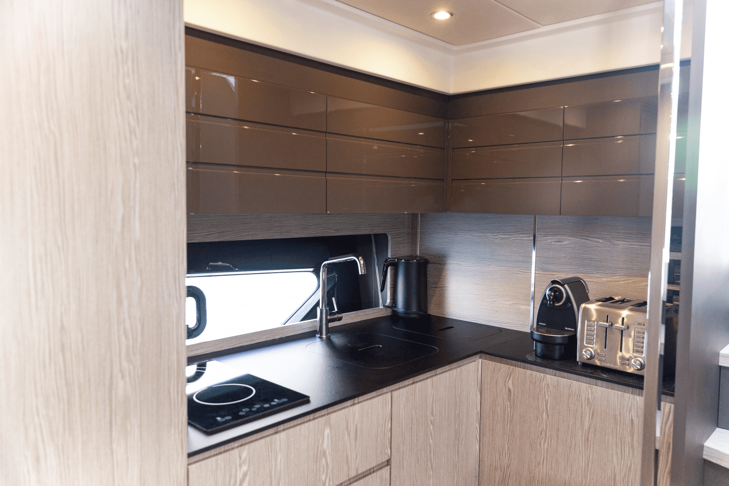 2022 Azimut Atlantis 45 Image Thumbnail #19