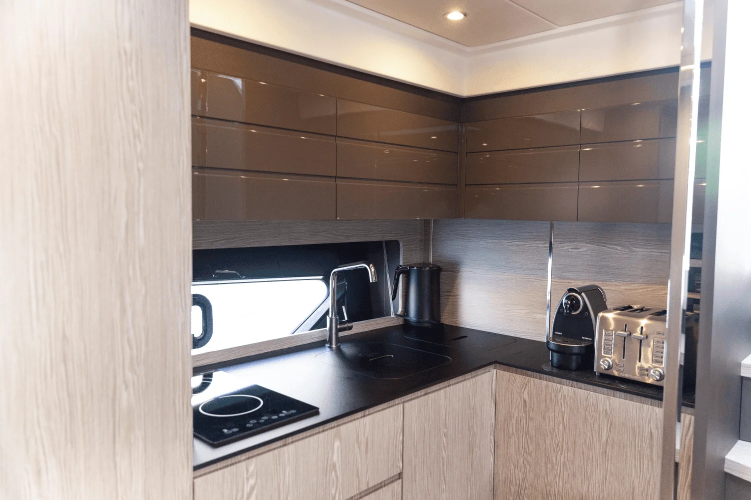 2022 Azimut Atlantis 45 Image Thumbnail #19