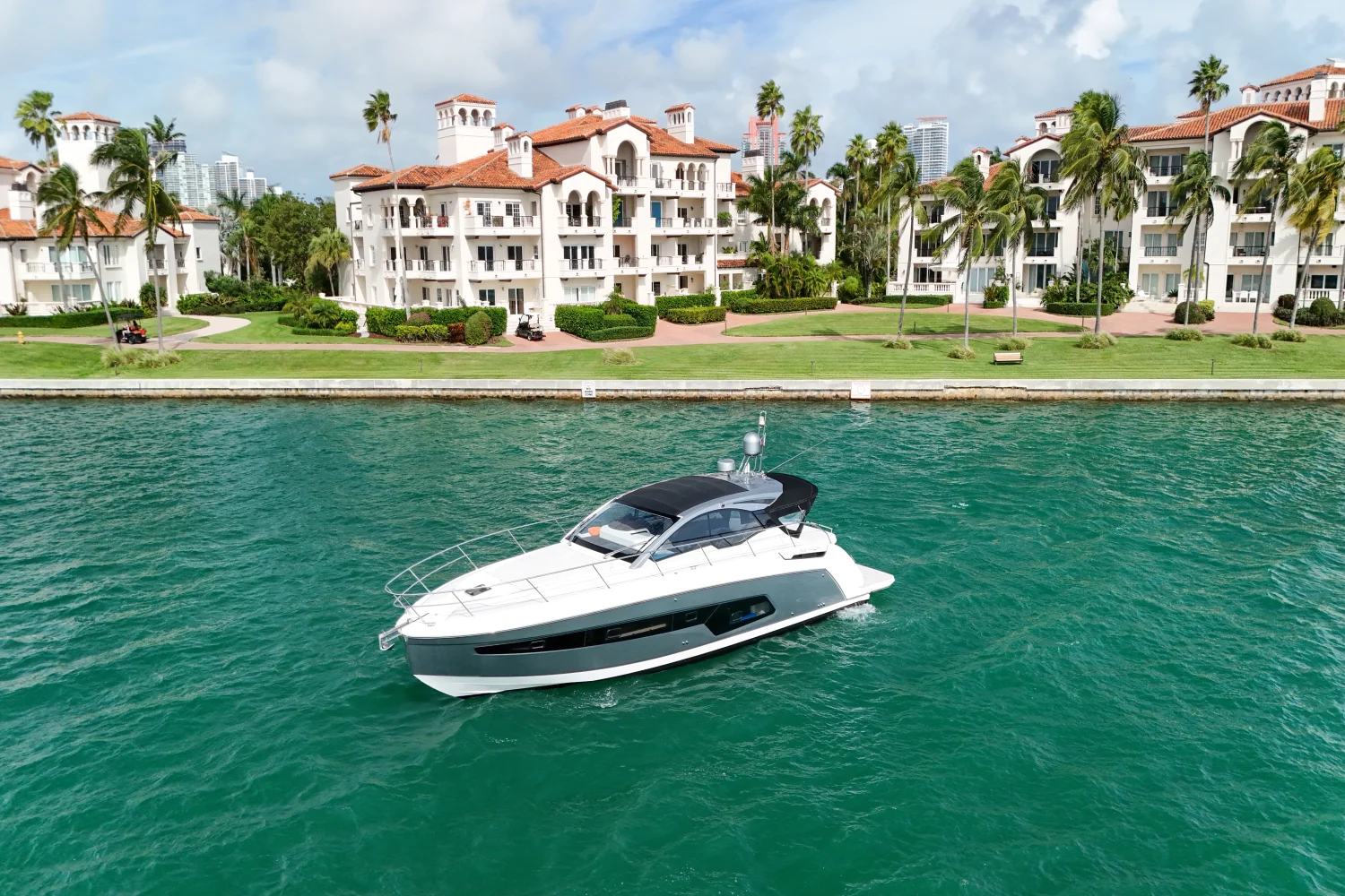 2022 Azimut Atlantis 45 Image Thumbnail #5