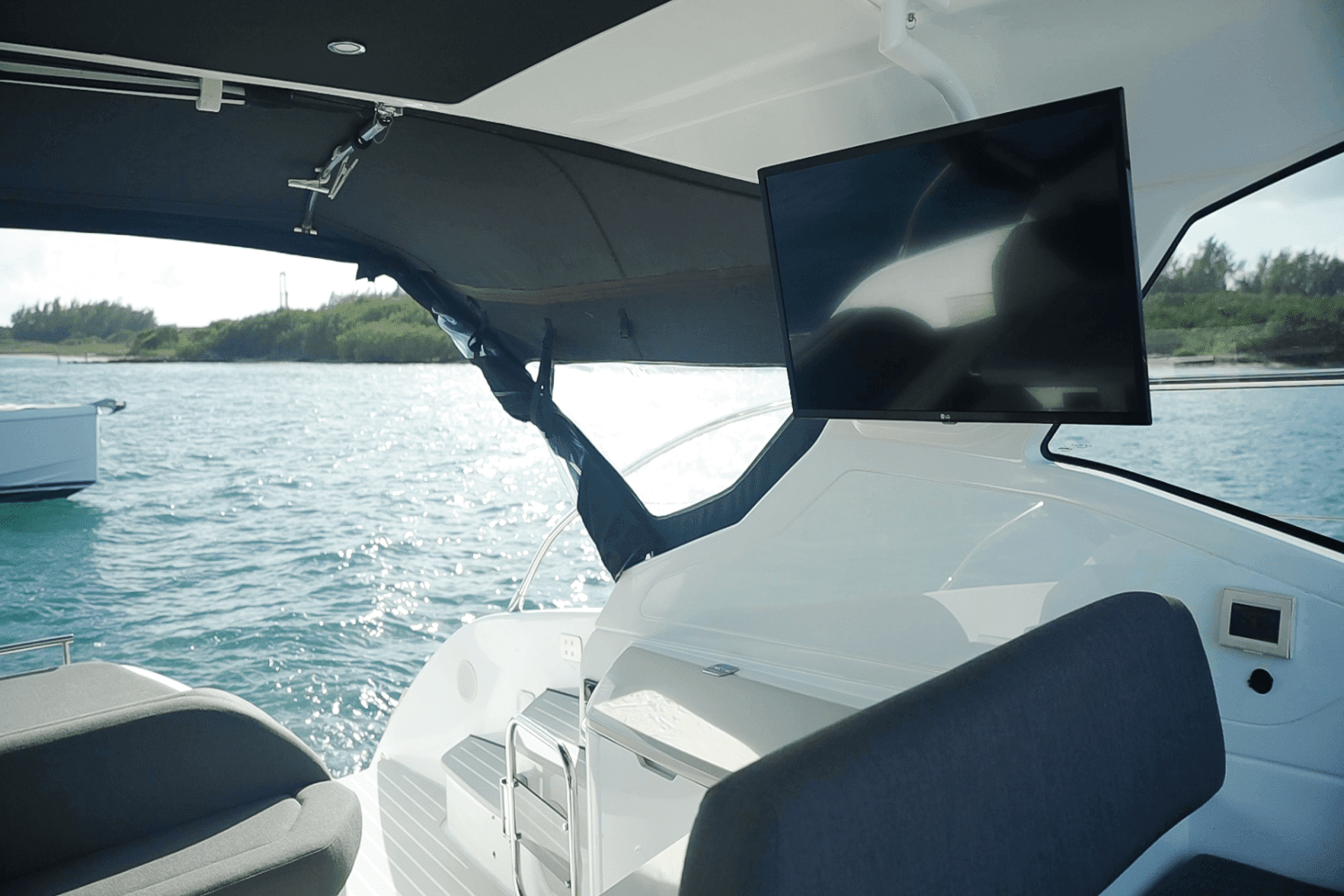 2022 Azimut Atlantis 45 Image Thumbnail #11