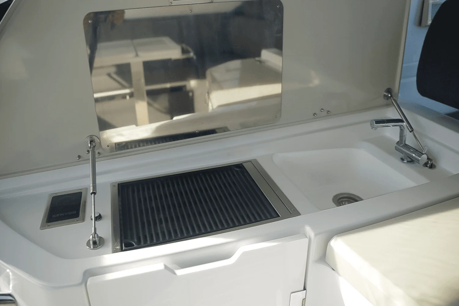 2022 Azimut Atlantis 45 Image Thumbnail #12