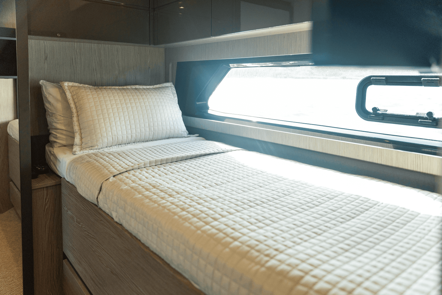 2022 Azimut Atlantis 45 Image Thumbnail #25