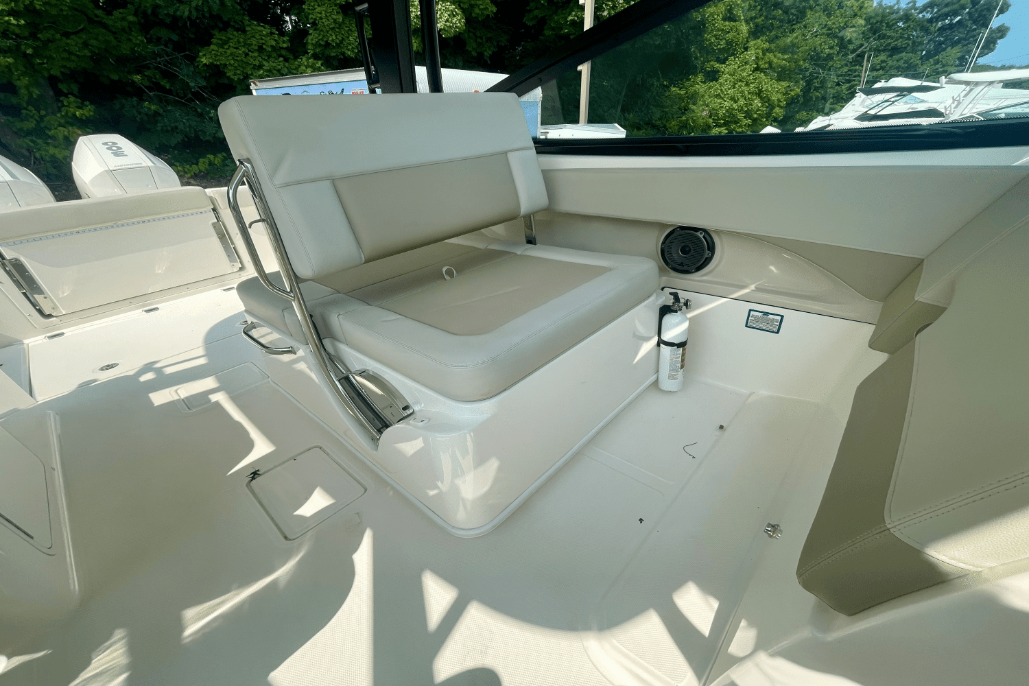 2022 Boston Whaler 280VNT Image Thumbnail #23