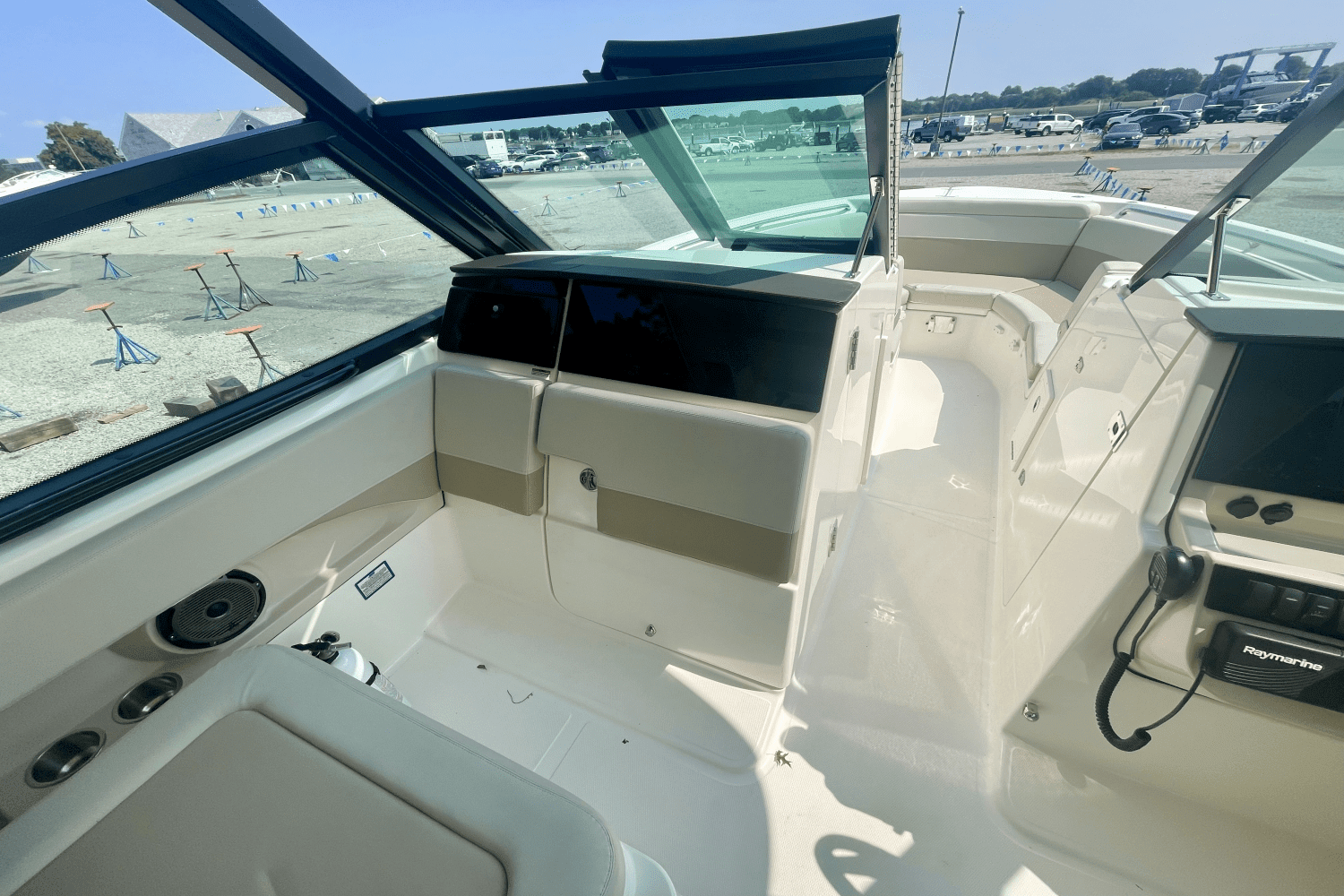 2022 Boston Whaler 280VNT Image Thumbnail #25